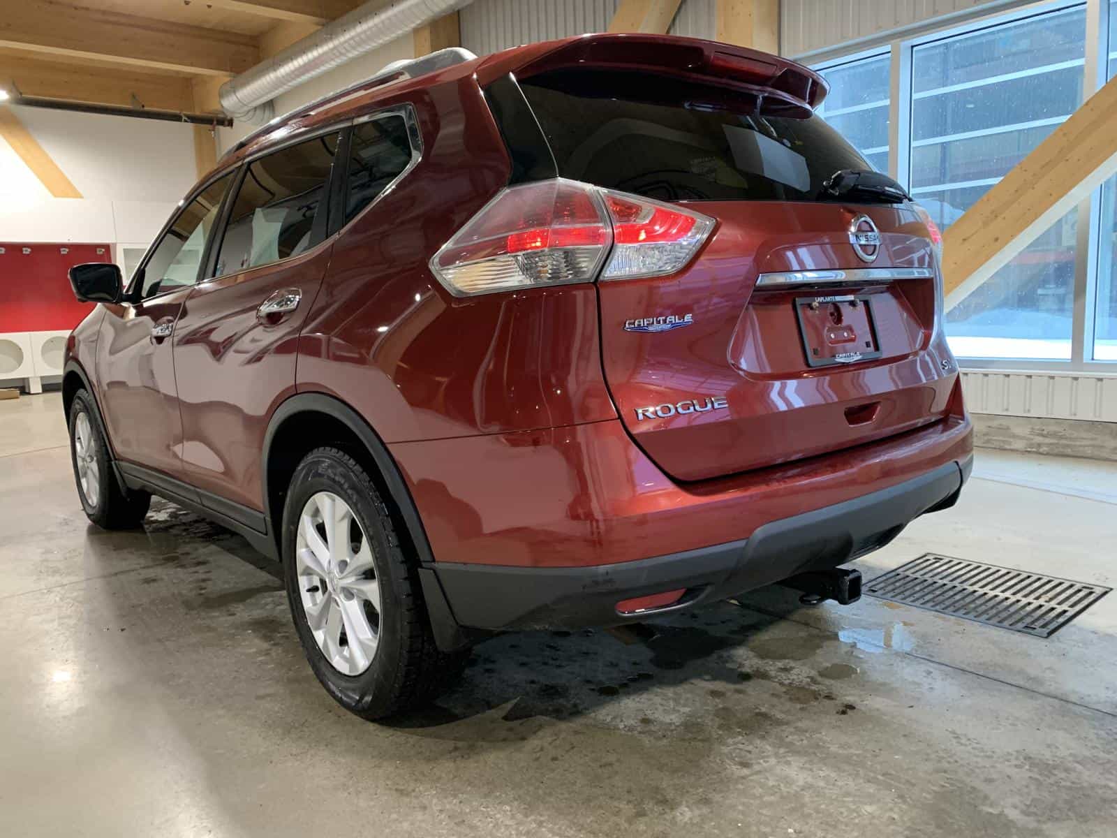 Image 3 Nissan Rogue SV 2016