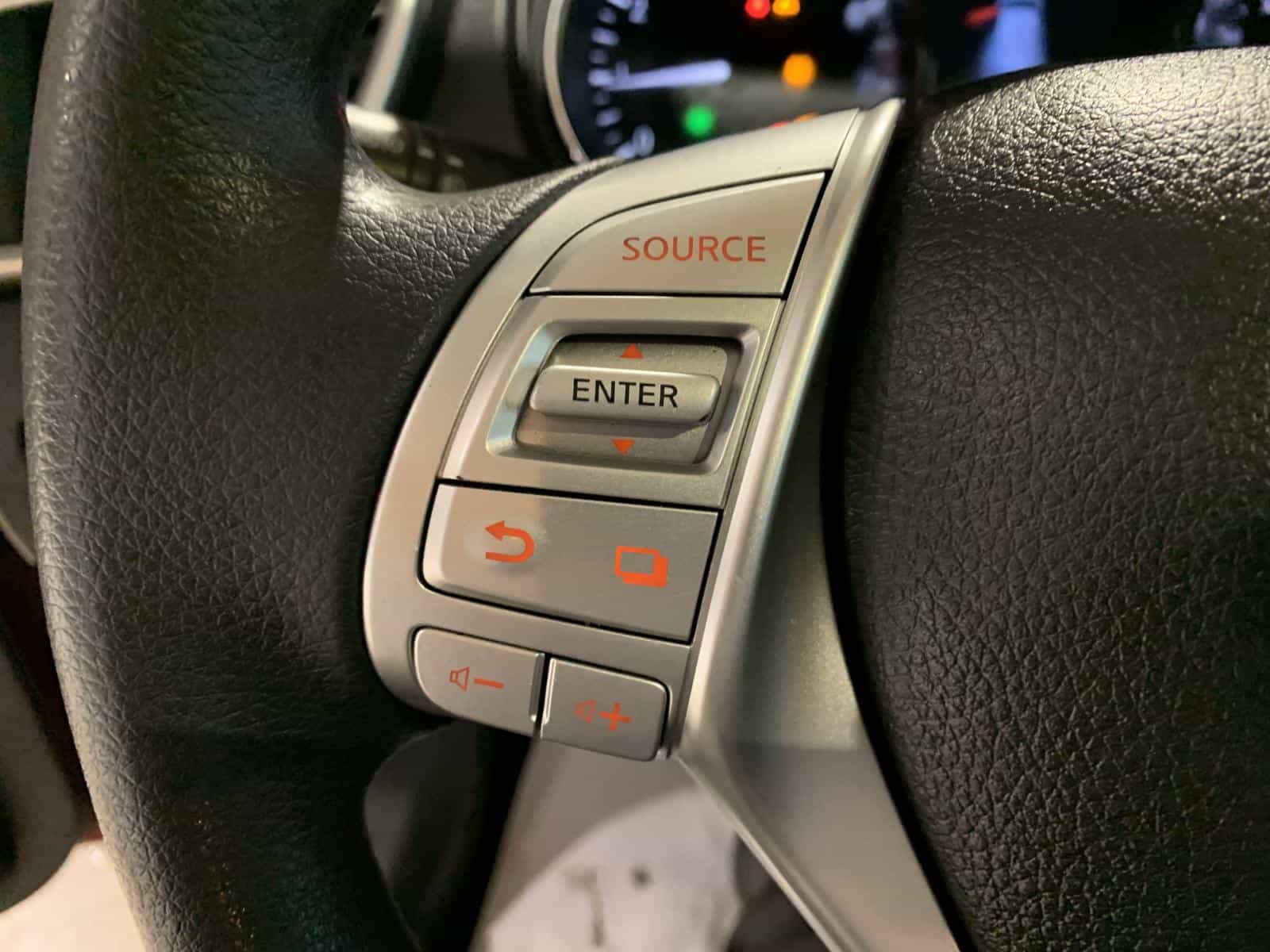 Image 21 Nissan Rogue SV 2016