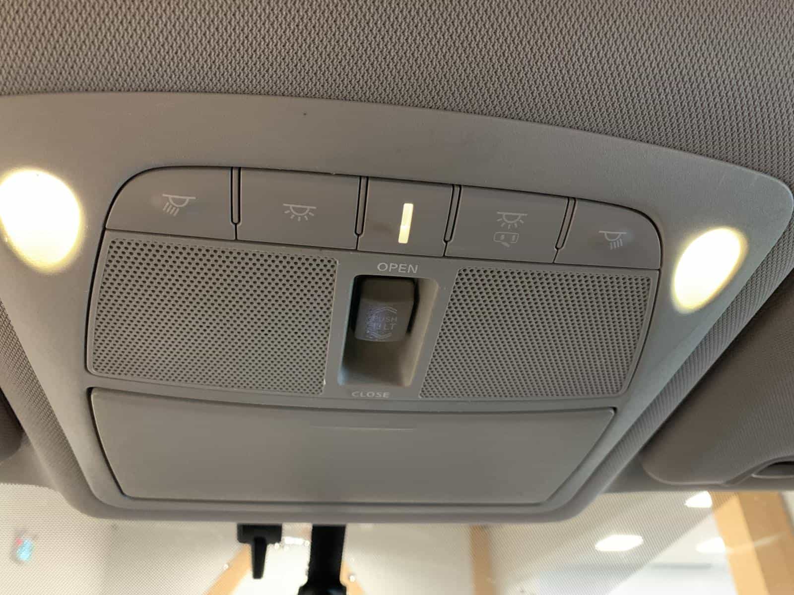 Image 27 Nissan Rogue SV 2016