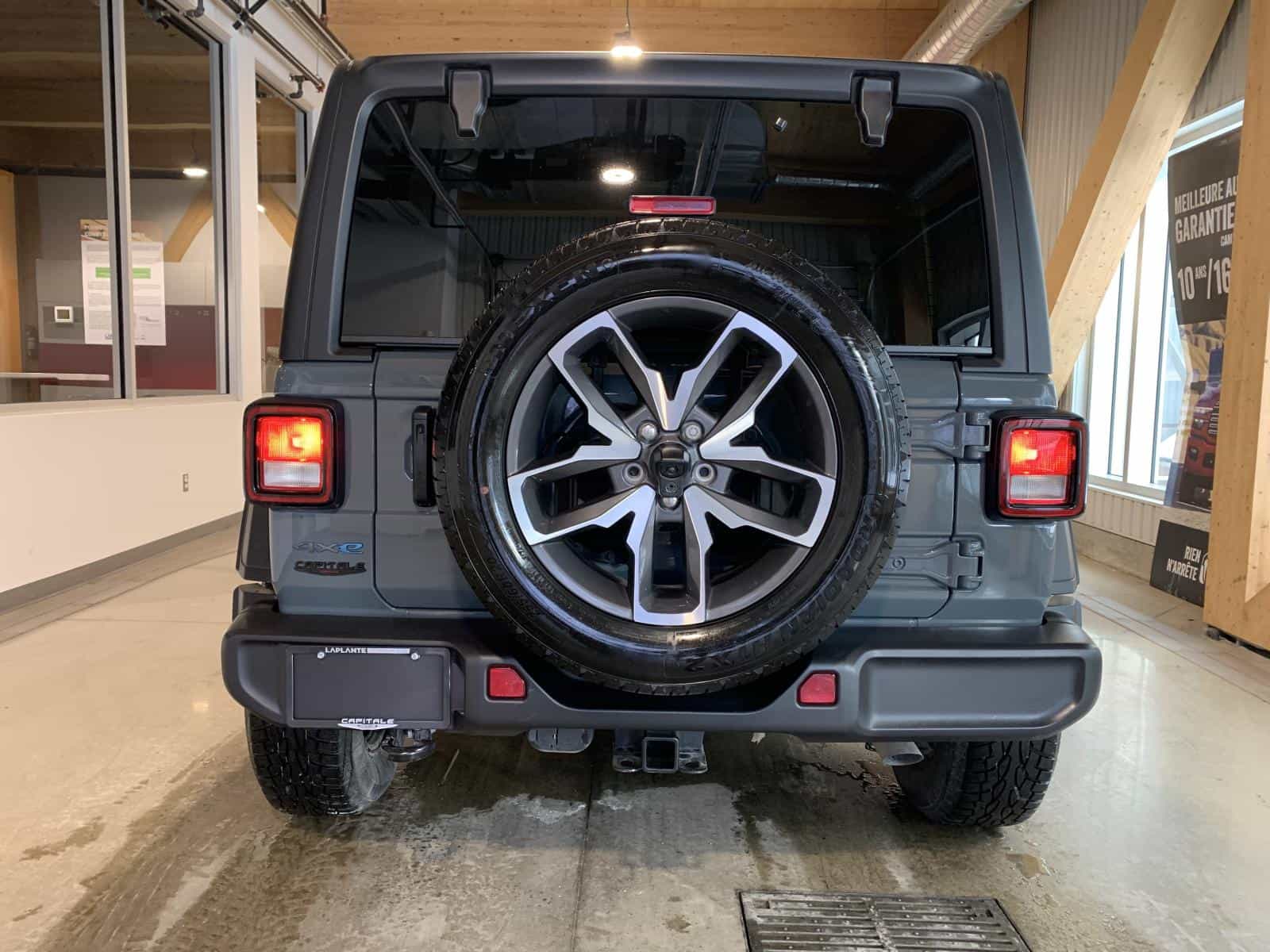 2025 Jeep Wrangler Sahara 4XE - Image 3