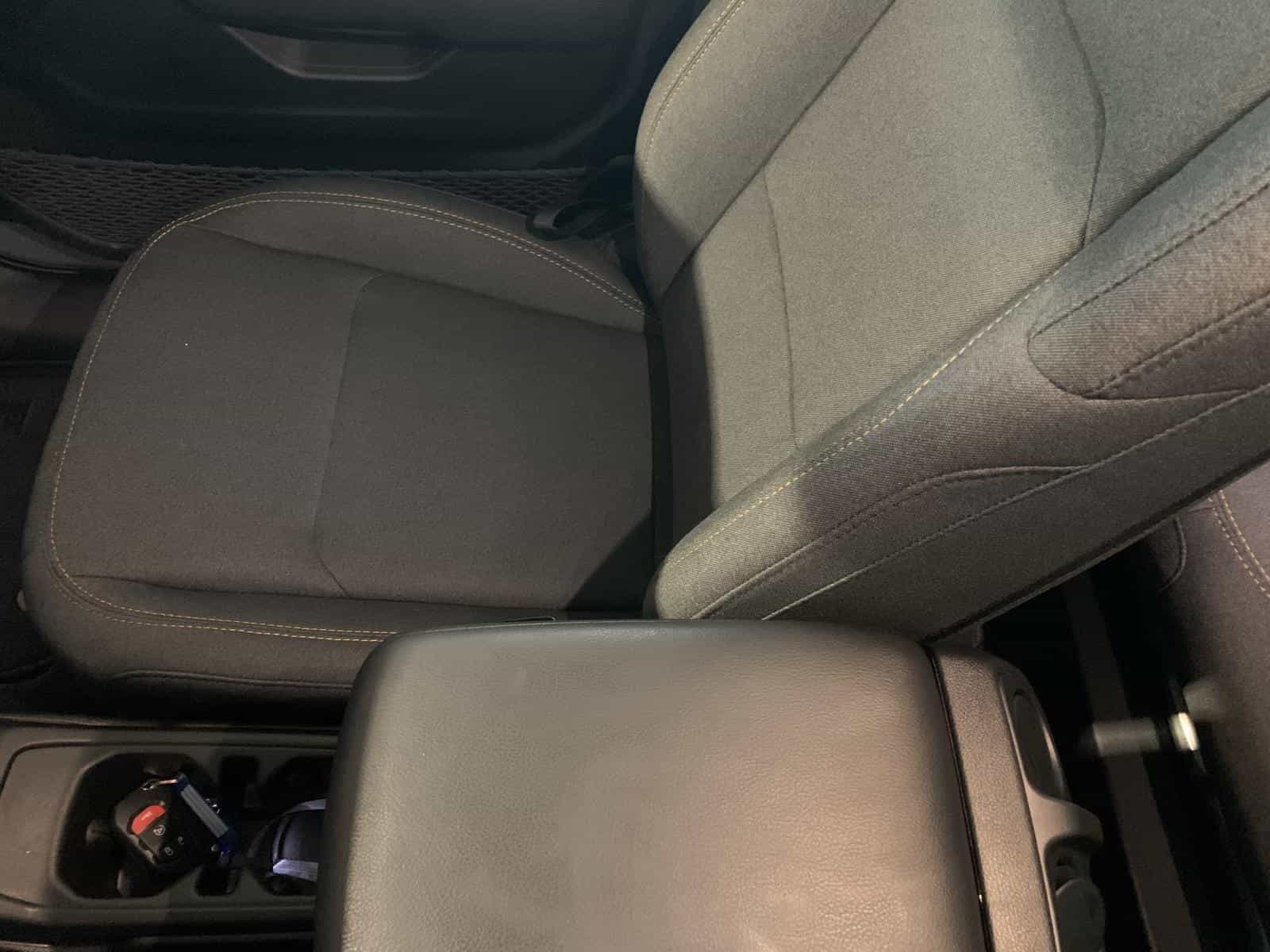 Image 30 Jeep Wrangler Sahara 4XE 2025