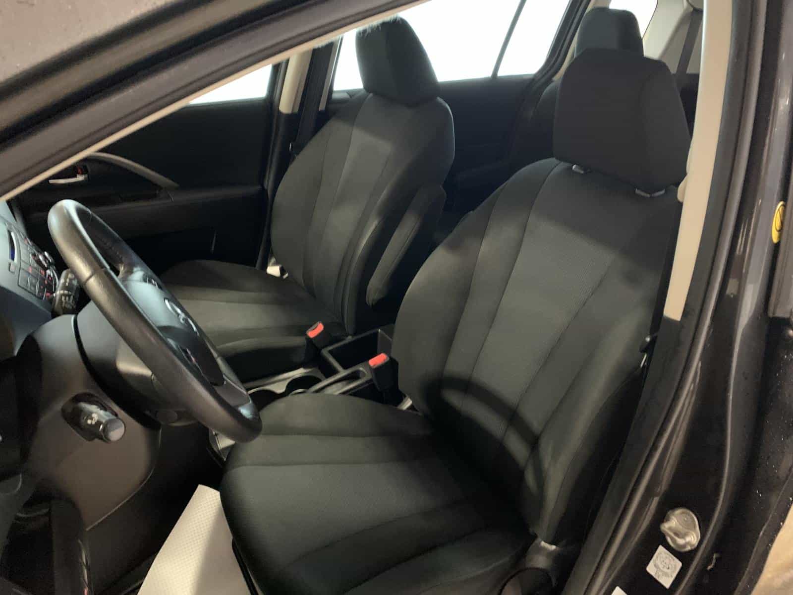 2015 Mazda 5 GS - Image 8