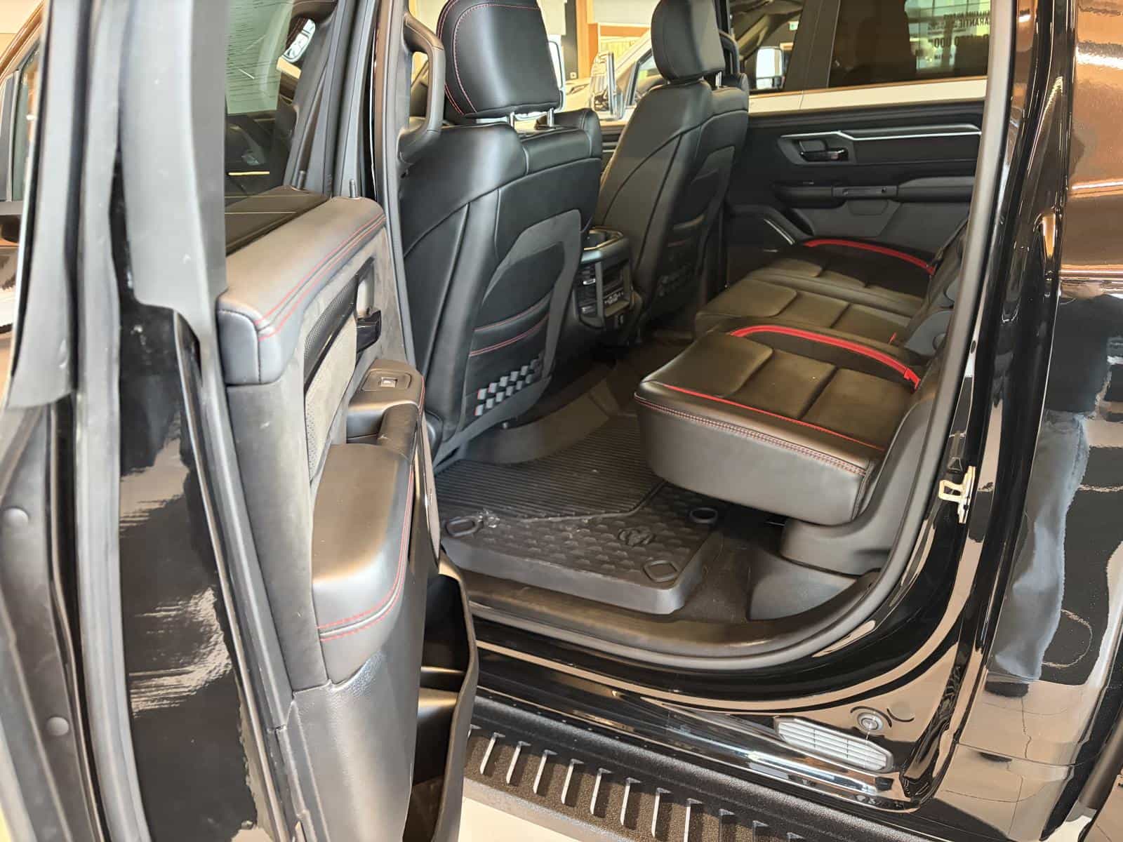 Image 8 RAM 1500 RHO 2025