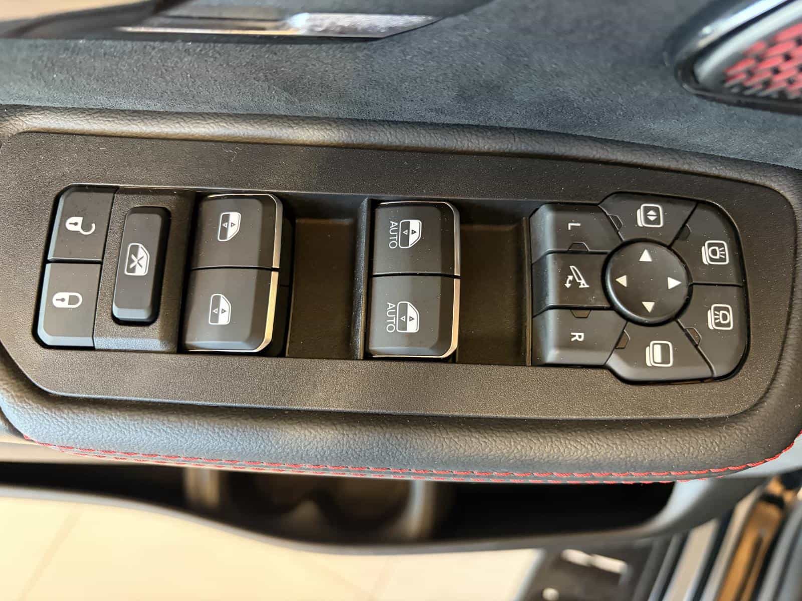 Image 16 RAM 1500 RHO 2025