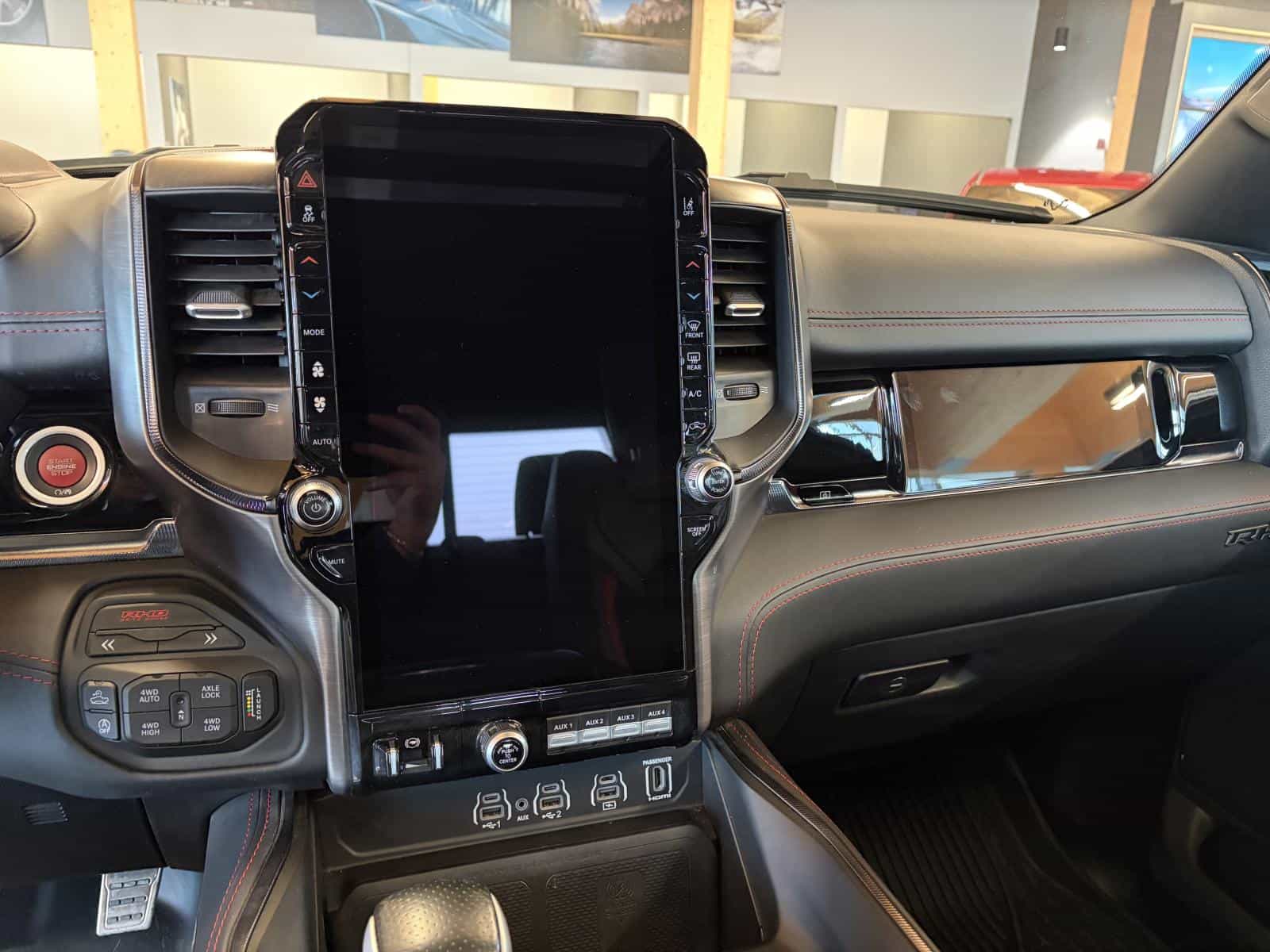 Image 19 RAM 1500 RHO 2025