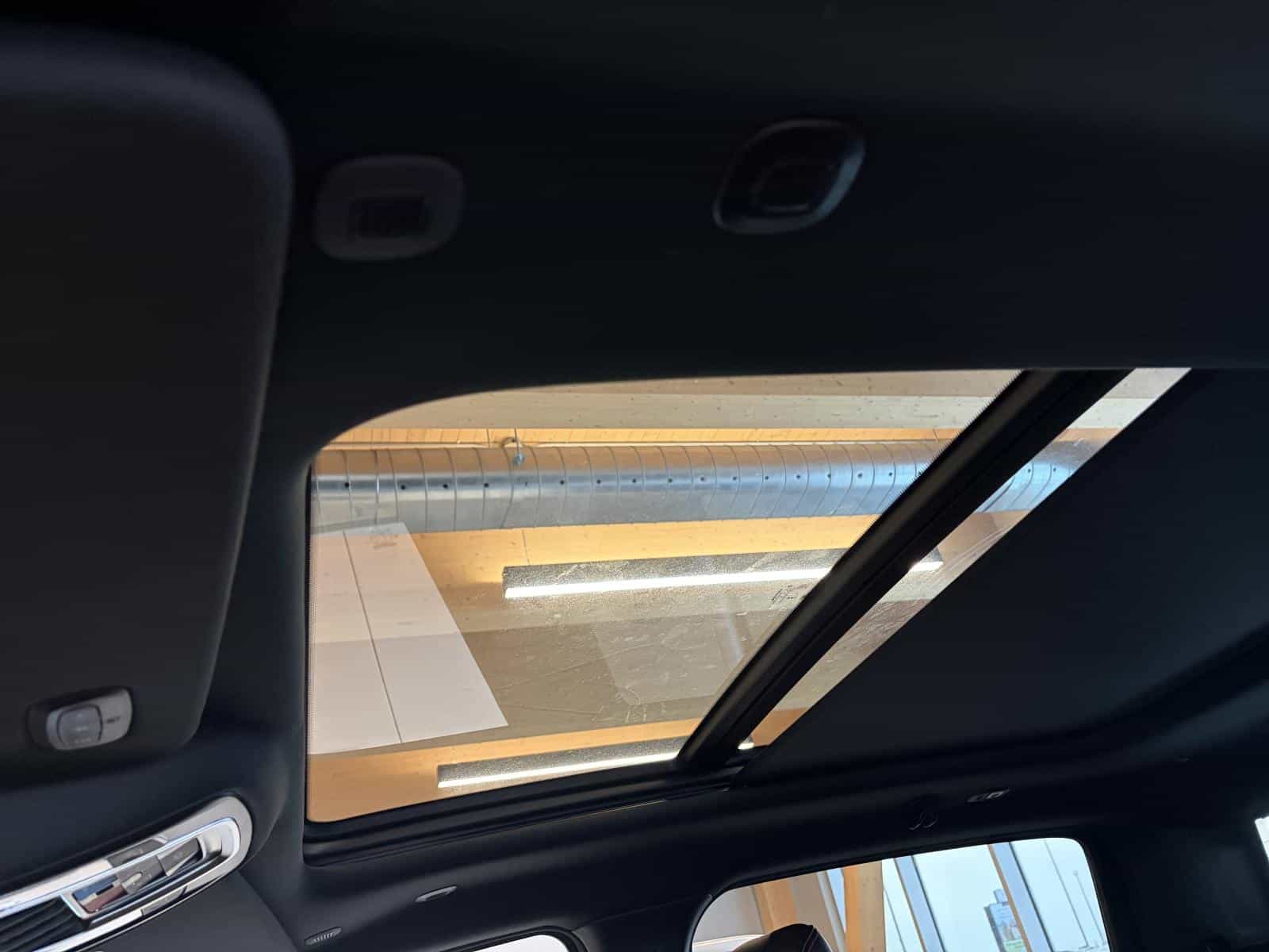 2025 RAM 1500 RHO - Image 25