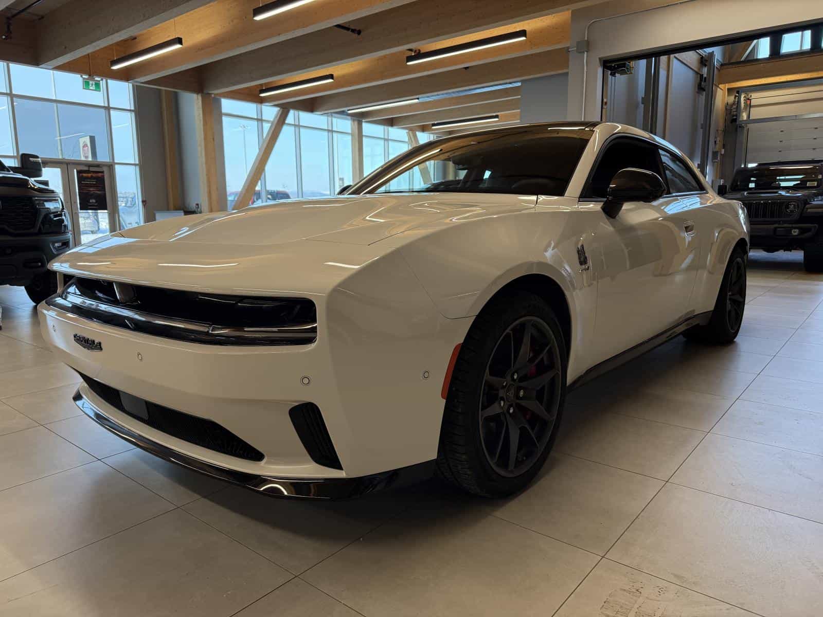 Image 1 Dodge Charger Daytona EV R/T 2024