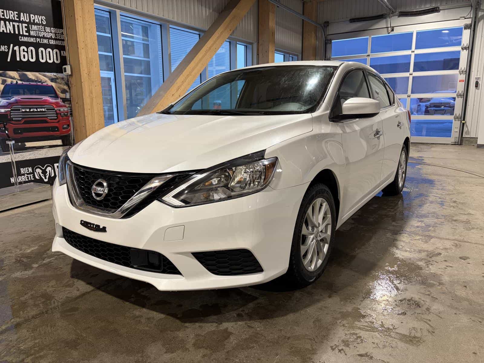 Image 2 Nissan Sentra SV 2018
