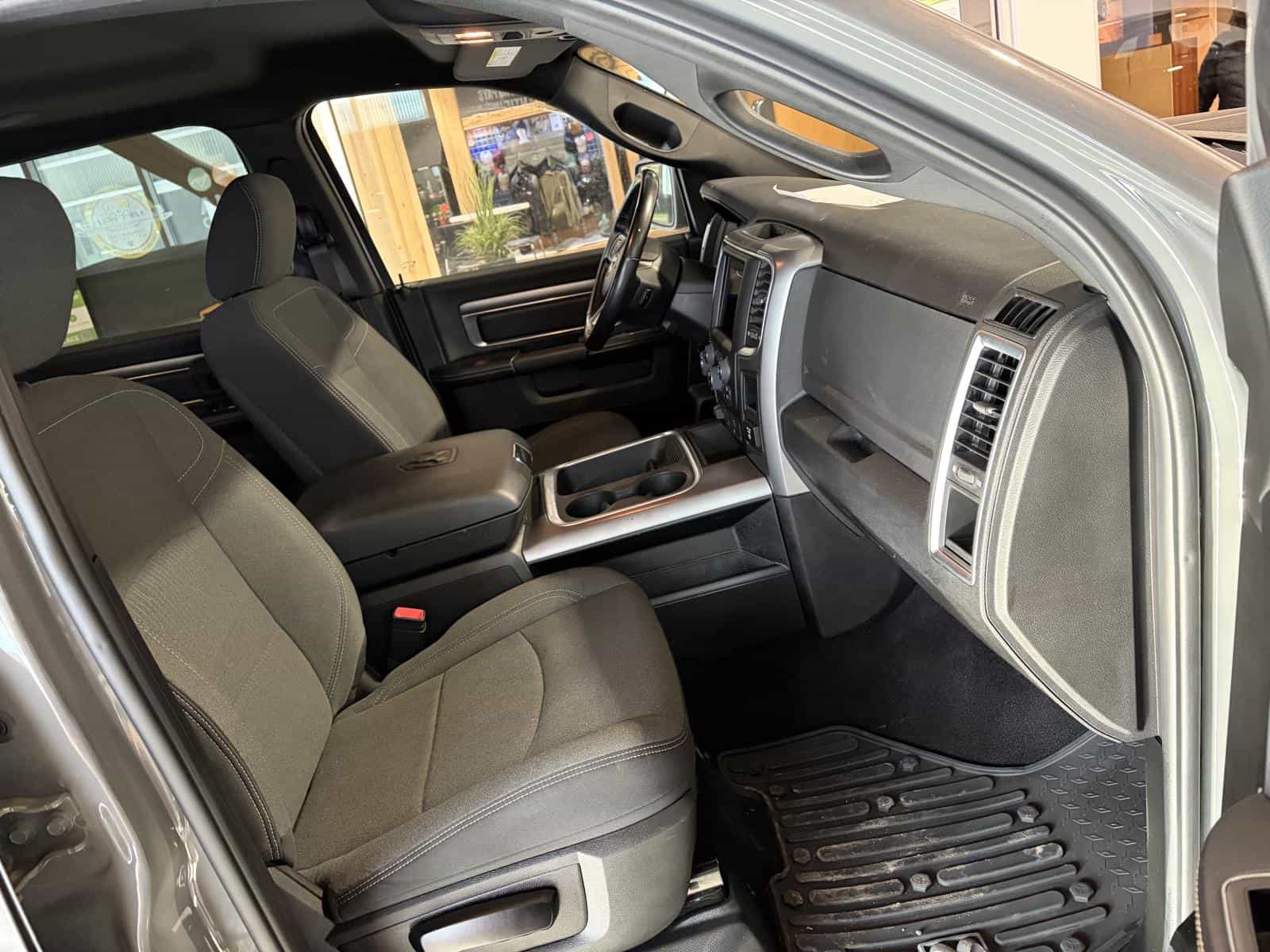 Image 11 RAM 1500 CLASSIC SLT Warlock 2022