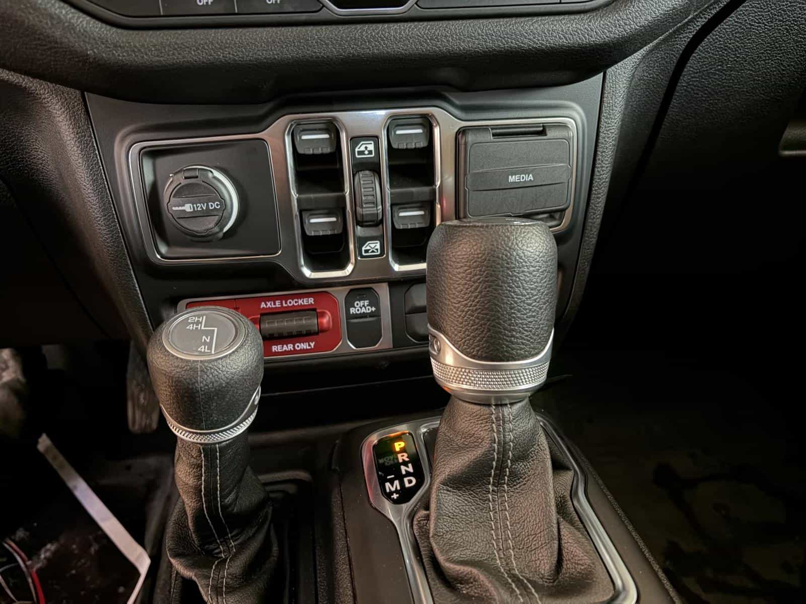 Image 24 Jeep Wrangler Willys 2024