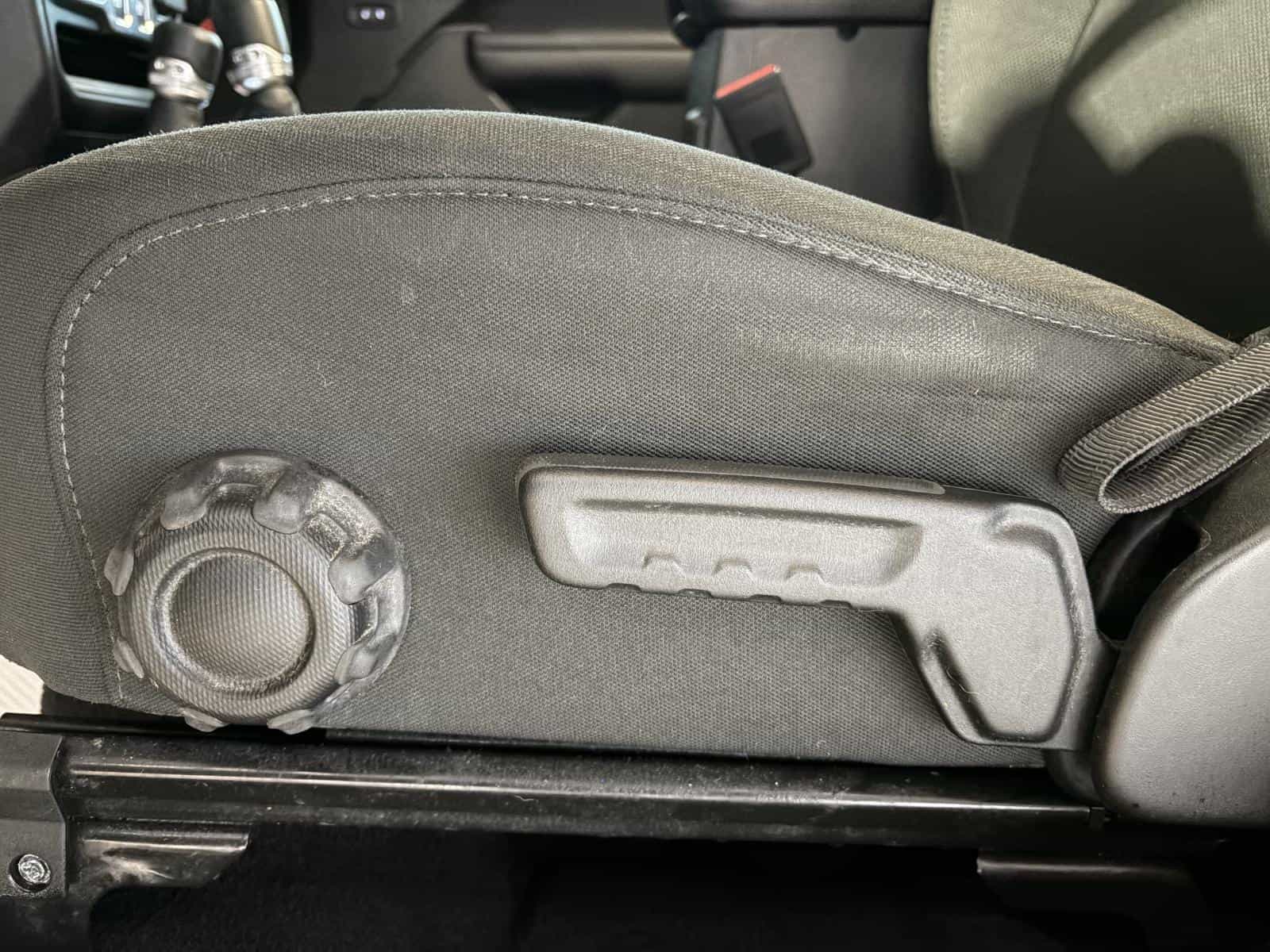 2021 Jeep Wrangler Sport - Image 11