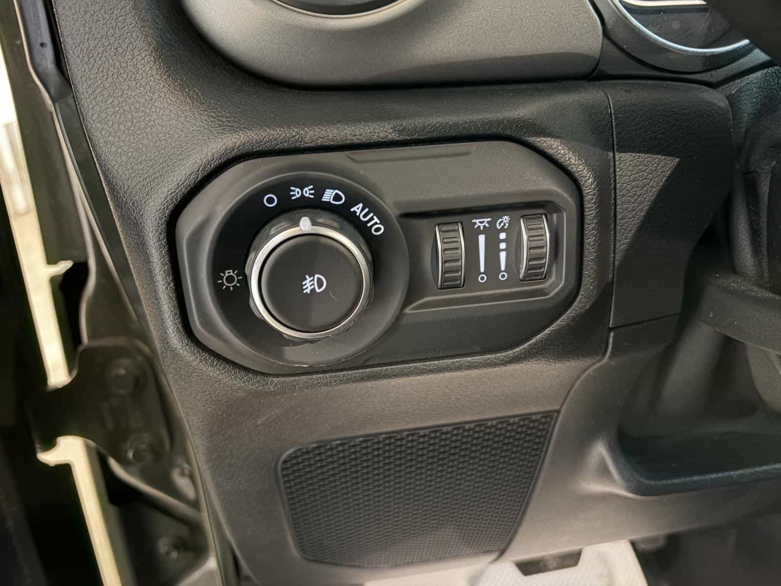 2021 Jeep Wrangler Sport - Image 13