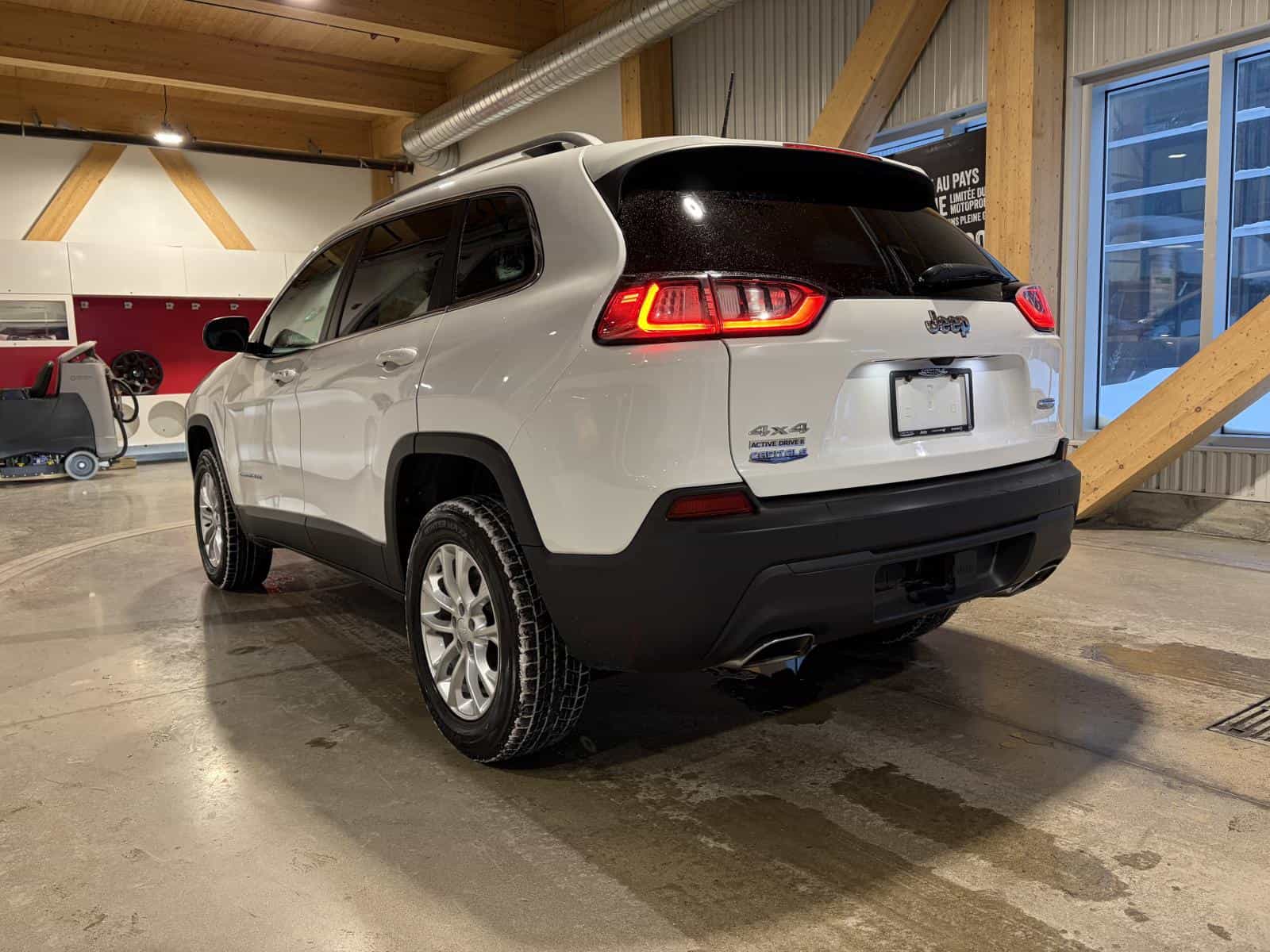 Image 3 Jeep Cherokee North 2019