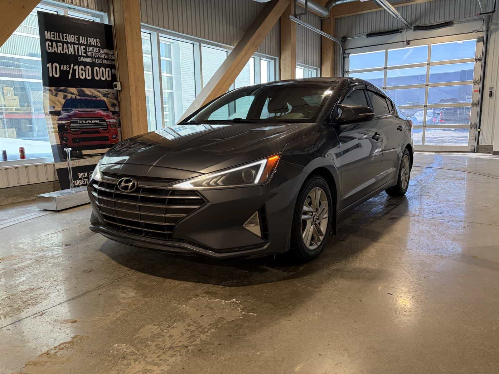 Image 4 Hyundai ELANTRA SEL/VALUE/LIMITED Preferred 2019