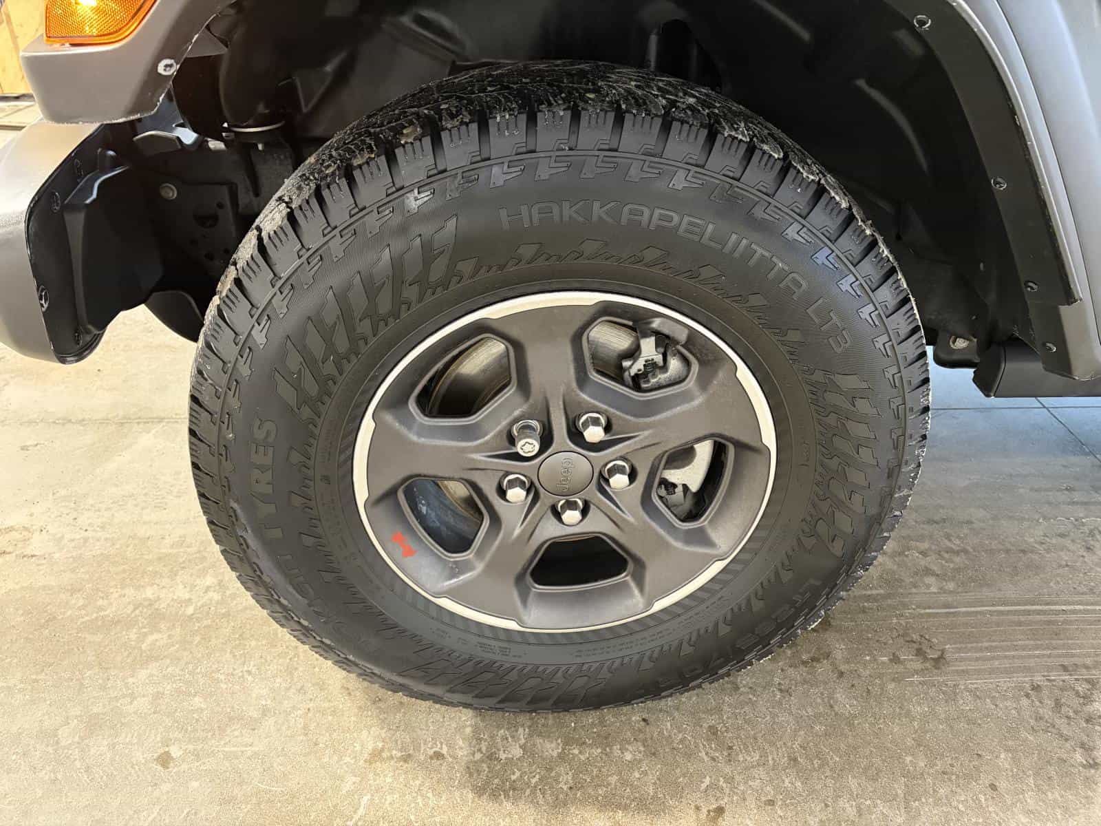 Image 8 Jeep Wrangler Sport 2023