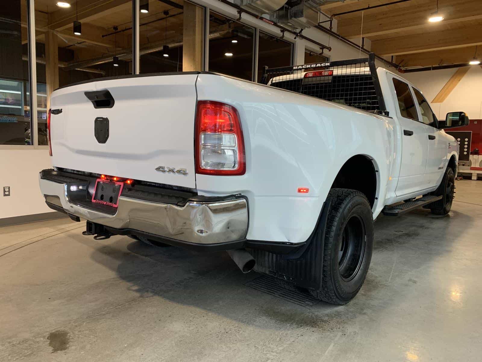 2019 RAM 3500 Tradesman - Image 4