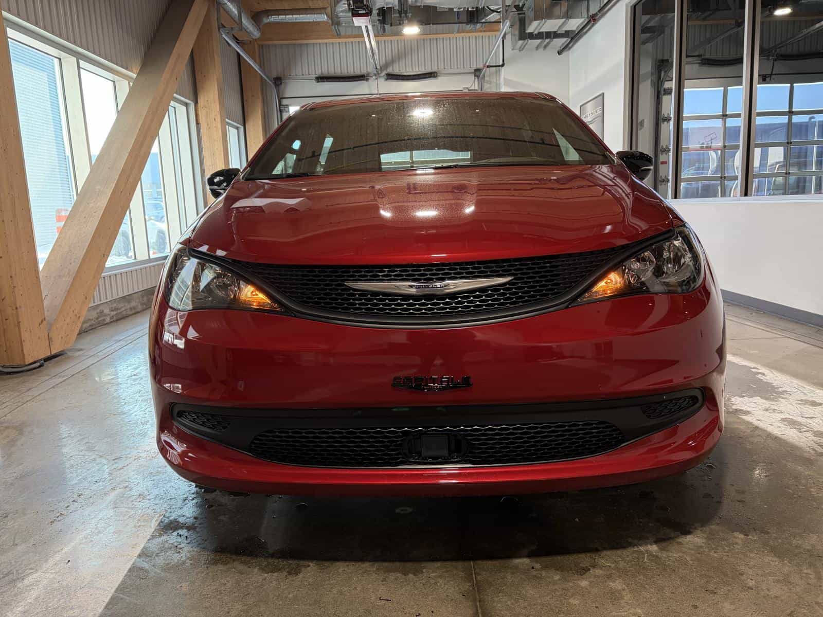 2026 Chrysler Grand Caravan SXT - Image 2