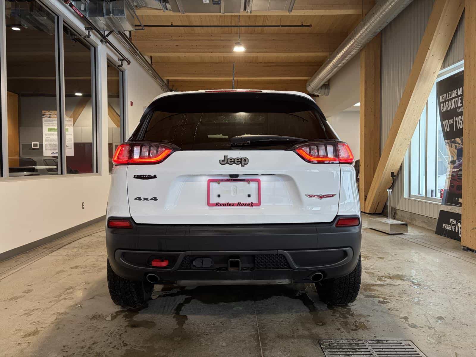 Image 4 Jeep Cherokee Trailhawk 2022