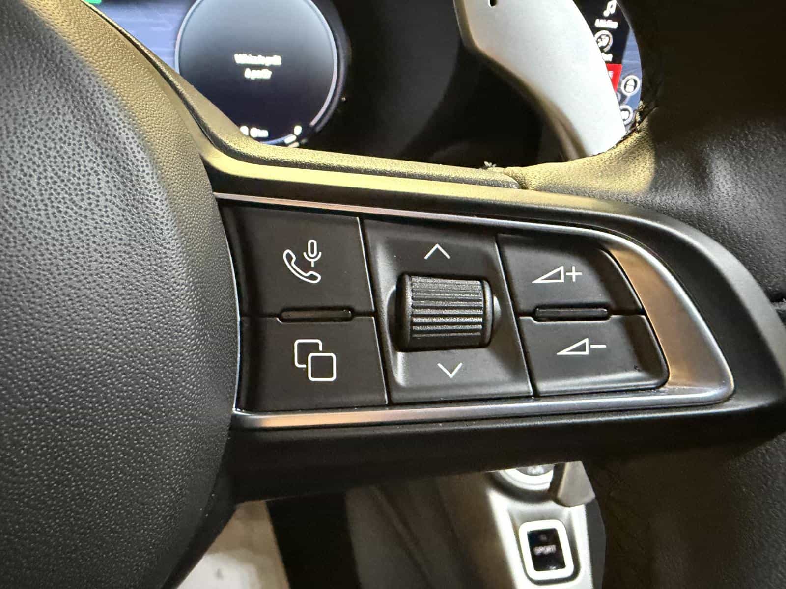 2024 Dodge Hornet R/T Plus PHEV - Image 19