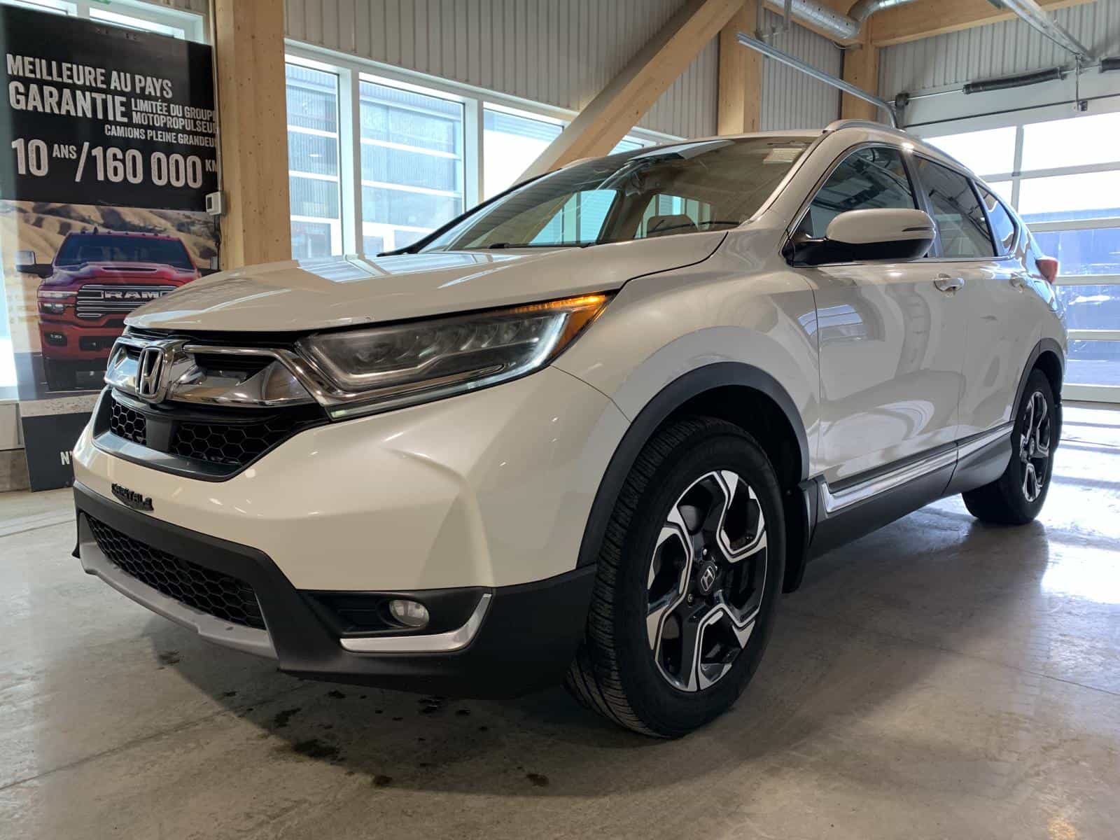 2017 Honda CR-V Touring - Image 1