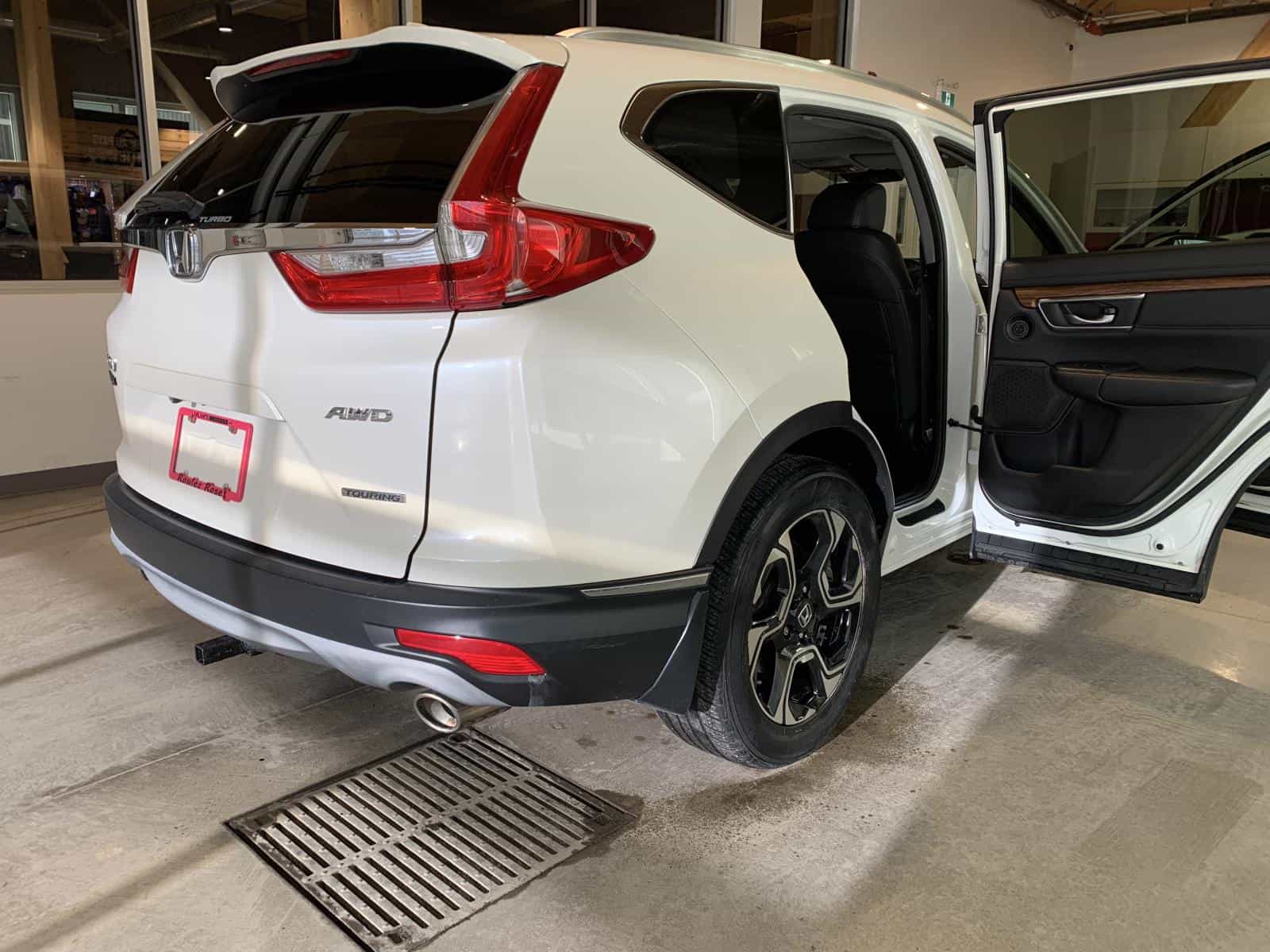 Image 4 Honda CR-V Touring 2017