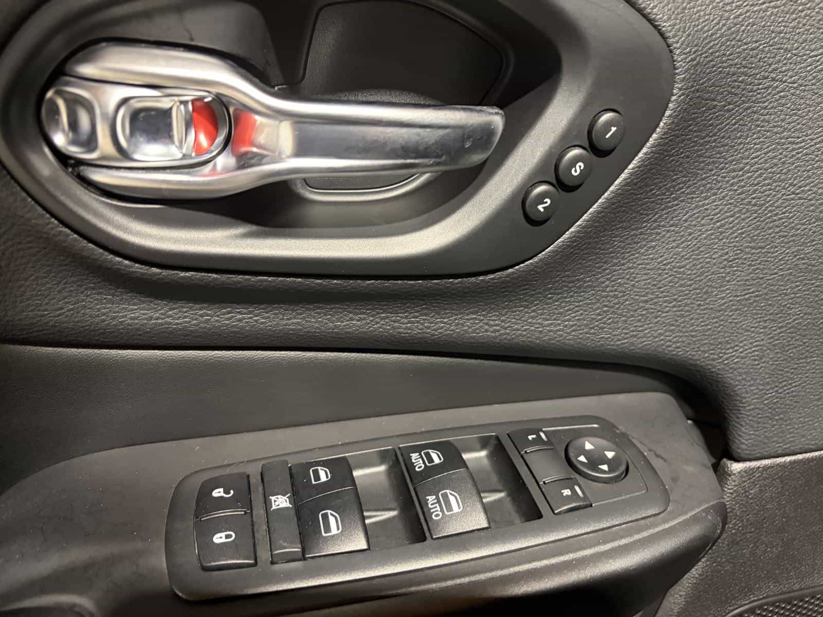 Image 12 Jeep Cherokee Trailhawk 2019