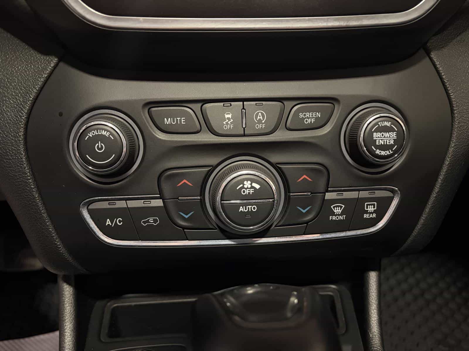 Image 22 Jeep Cherokee Trailhawk 2019