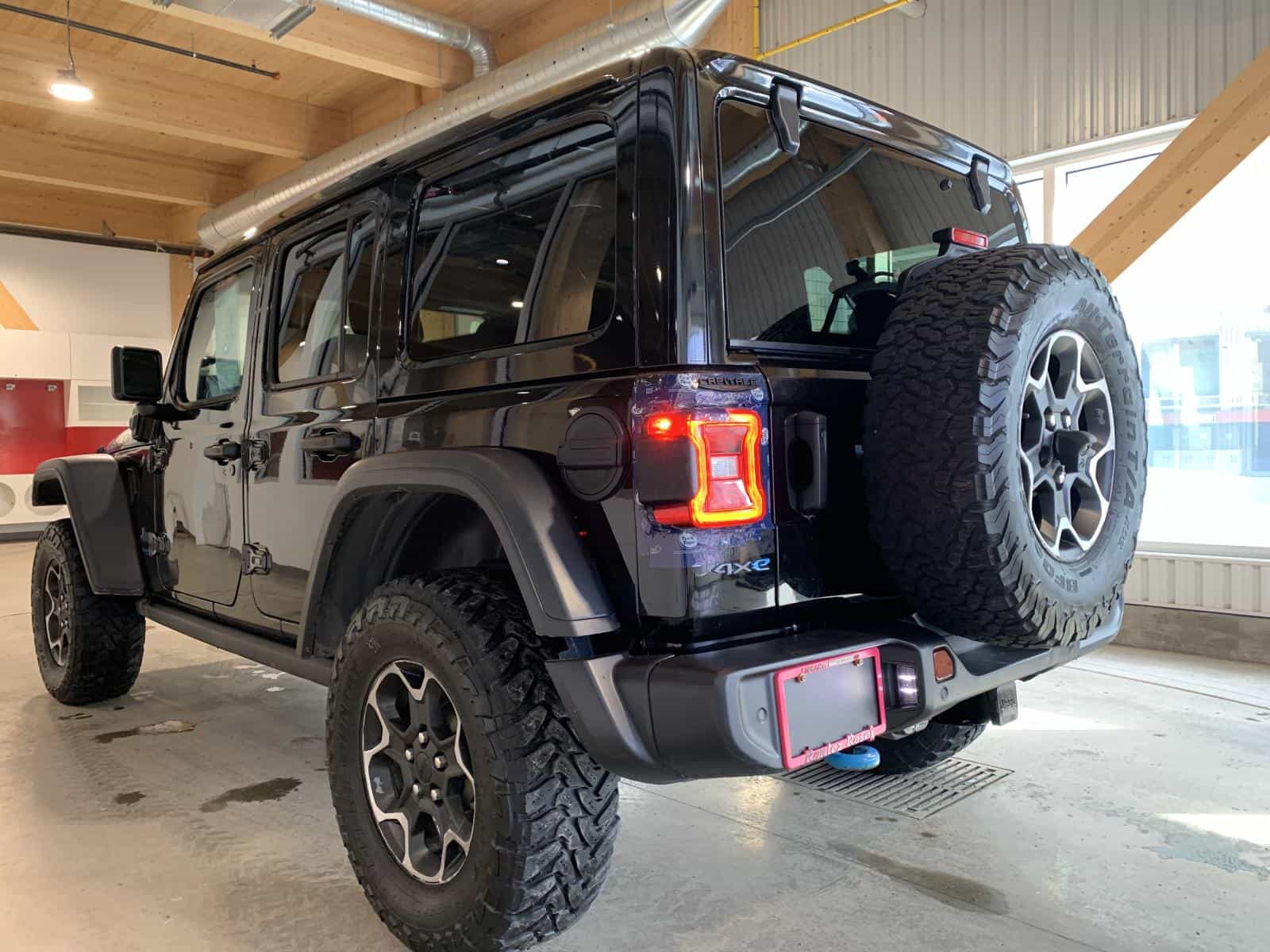 Image 3 Jeep Wrangler Ultd Rubicon 4XE 2021