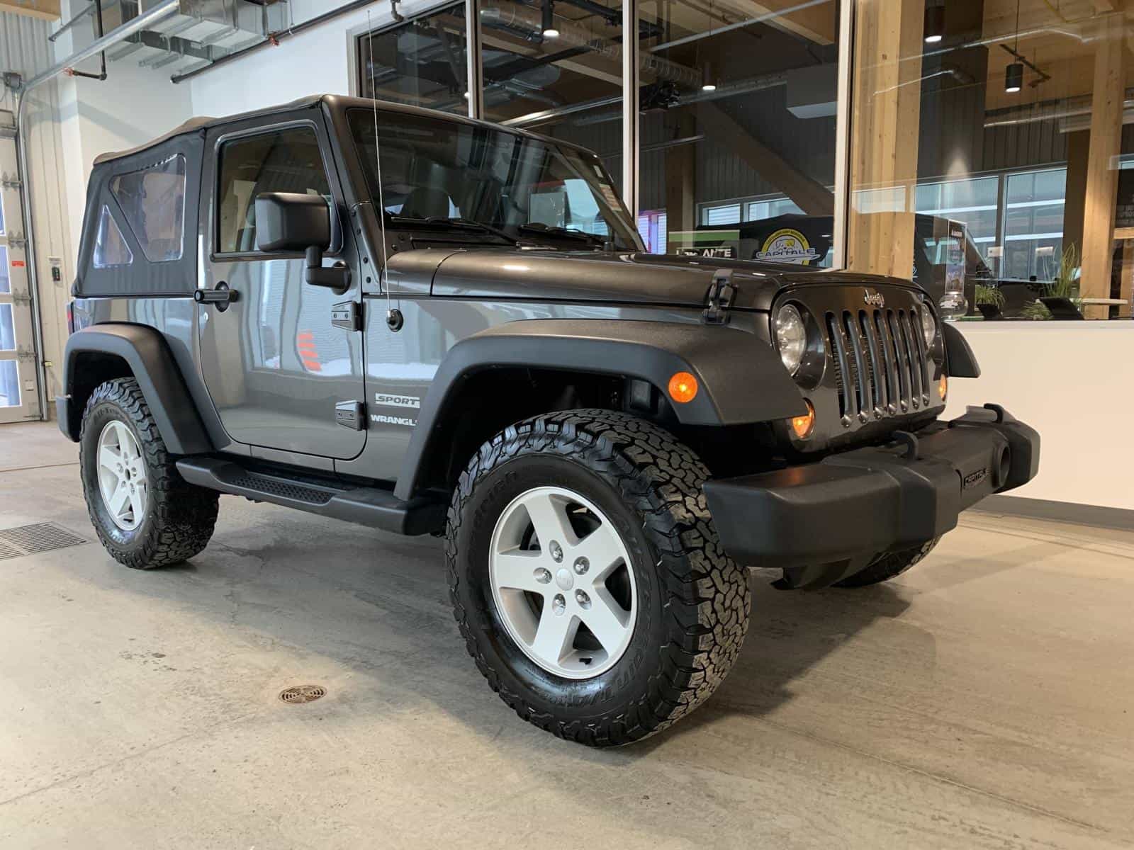 Image 6 Jeep Wrangler Sport 2017