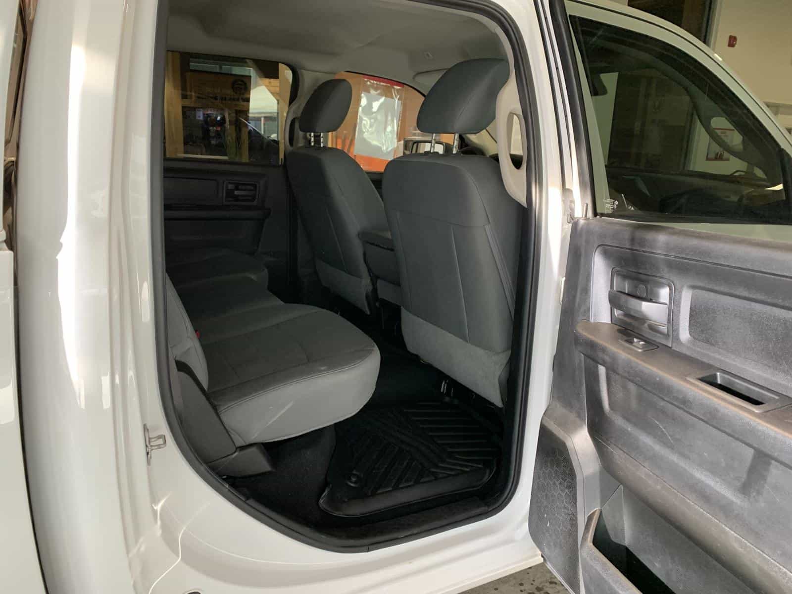 Image 12 RAM 1500 Classic ST 2019