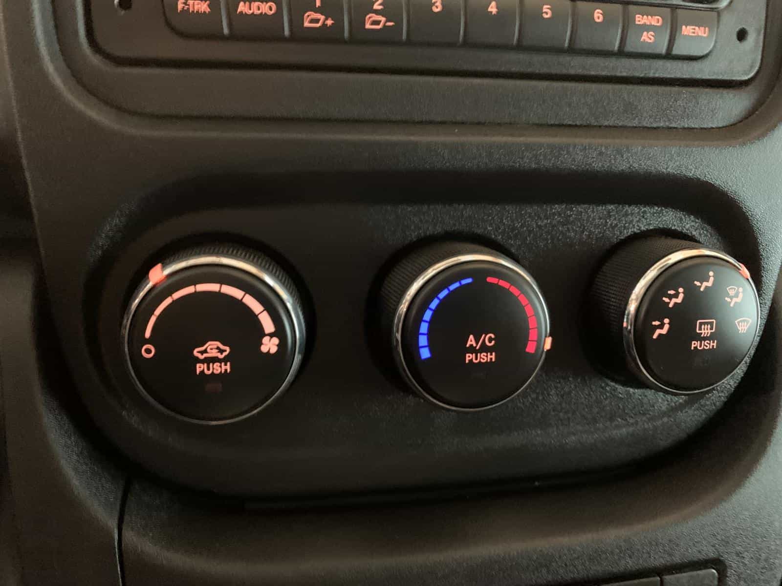 2015 RAM ProMaster 1500 Std Roof - Image 15