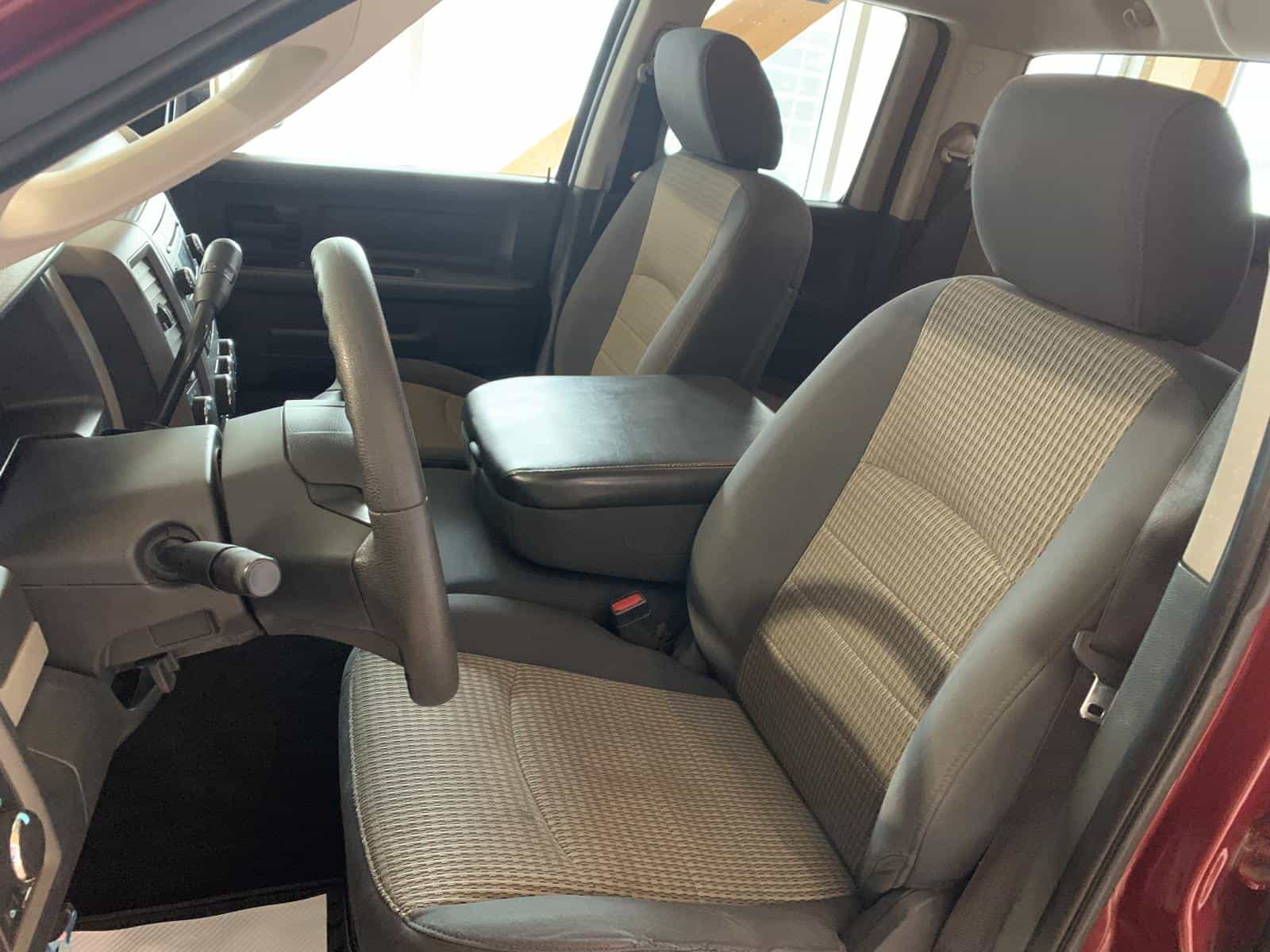 2012 RAM 1500 ST - Image 11