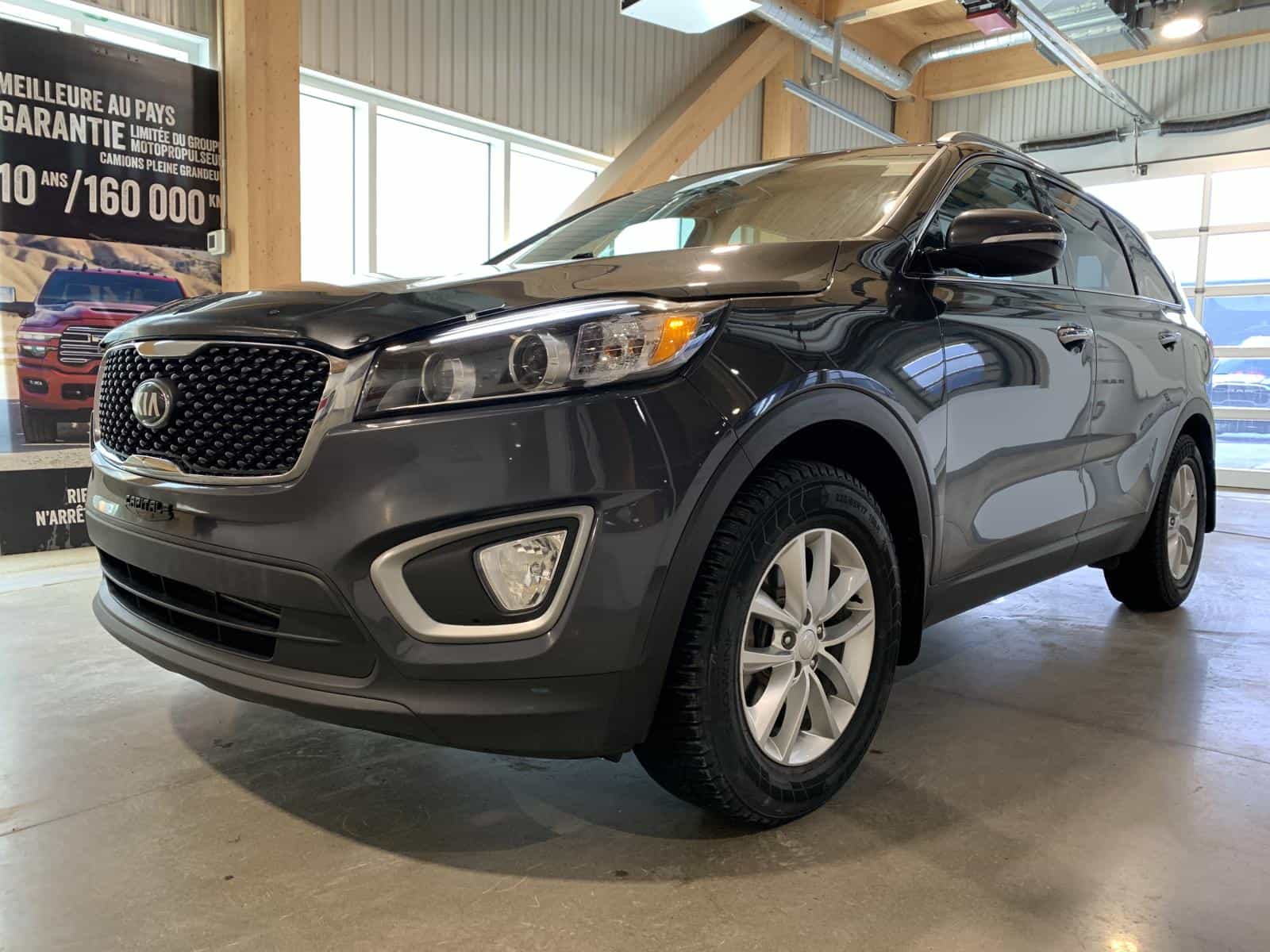 2018 Kia Sorento LX - Image 1