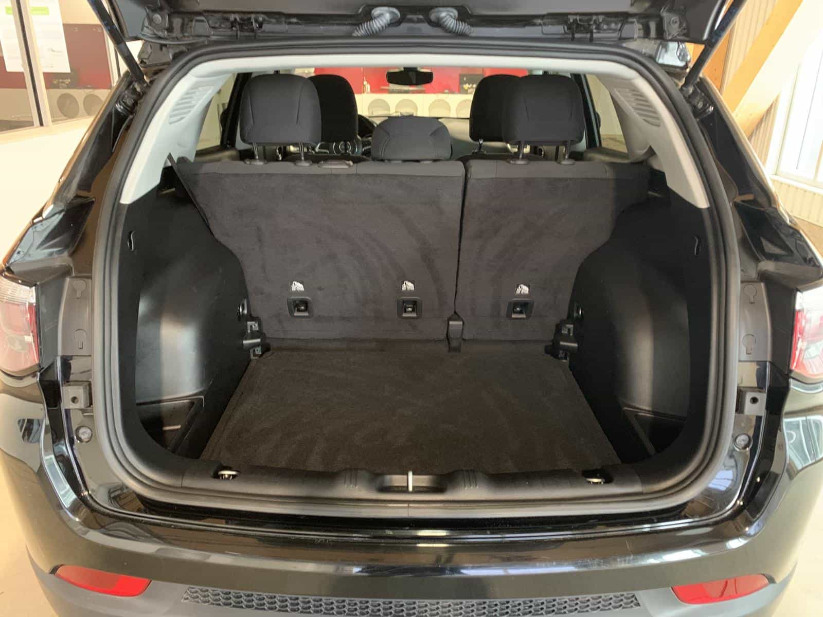 2020 Jeep Compass Sport - Image 10