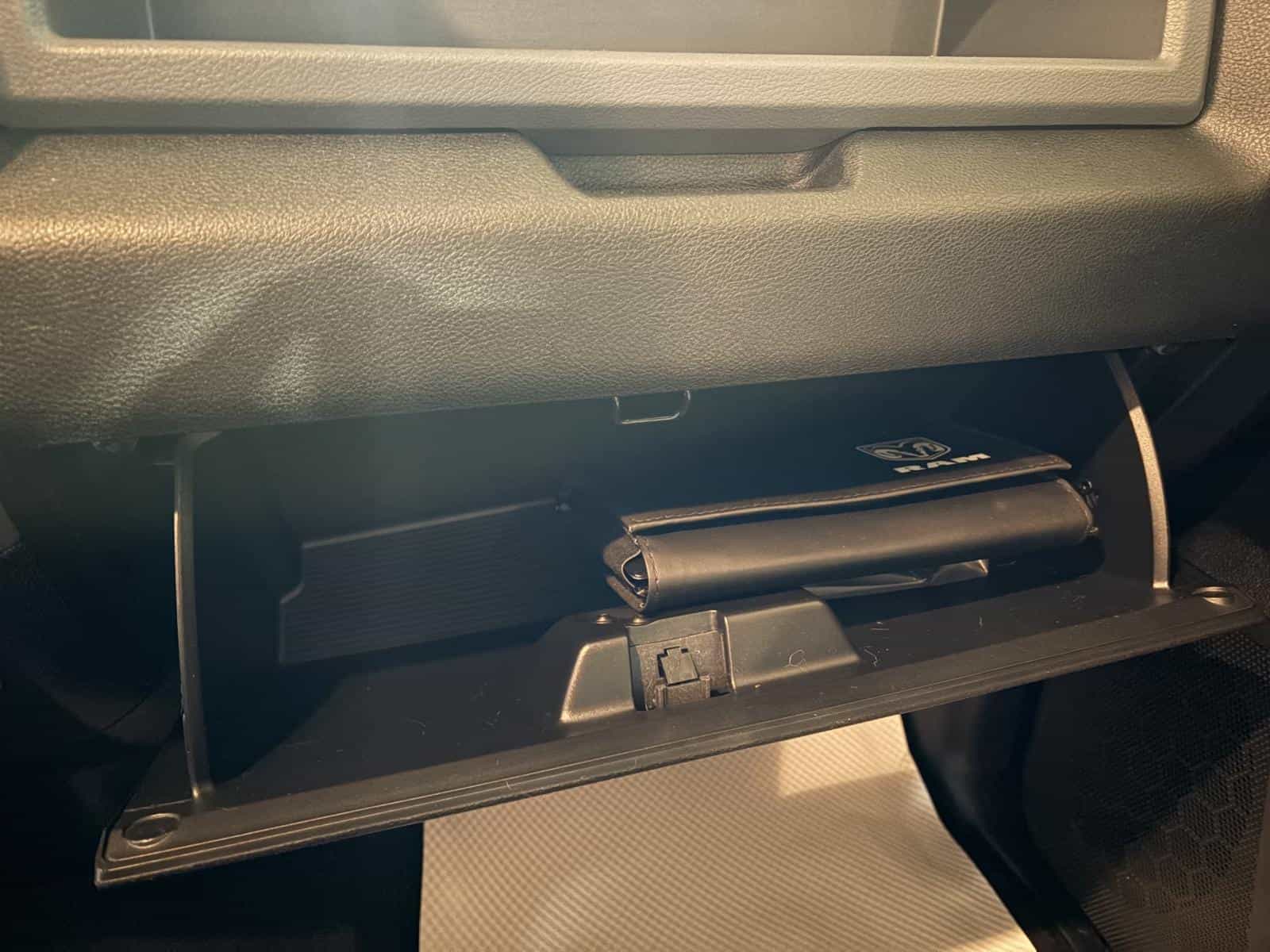 Image 18 RAM 1500 Classic SXT 2019