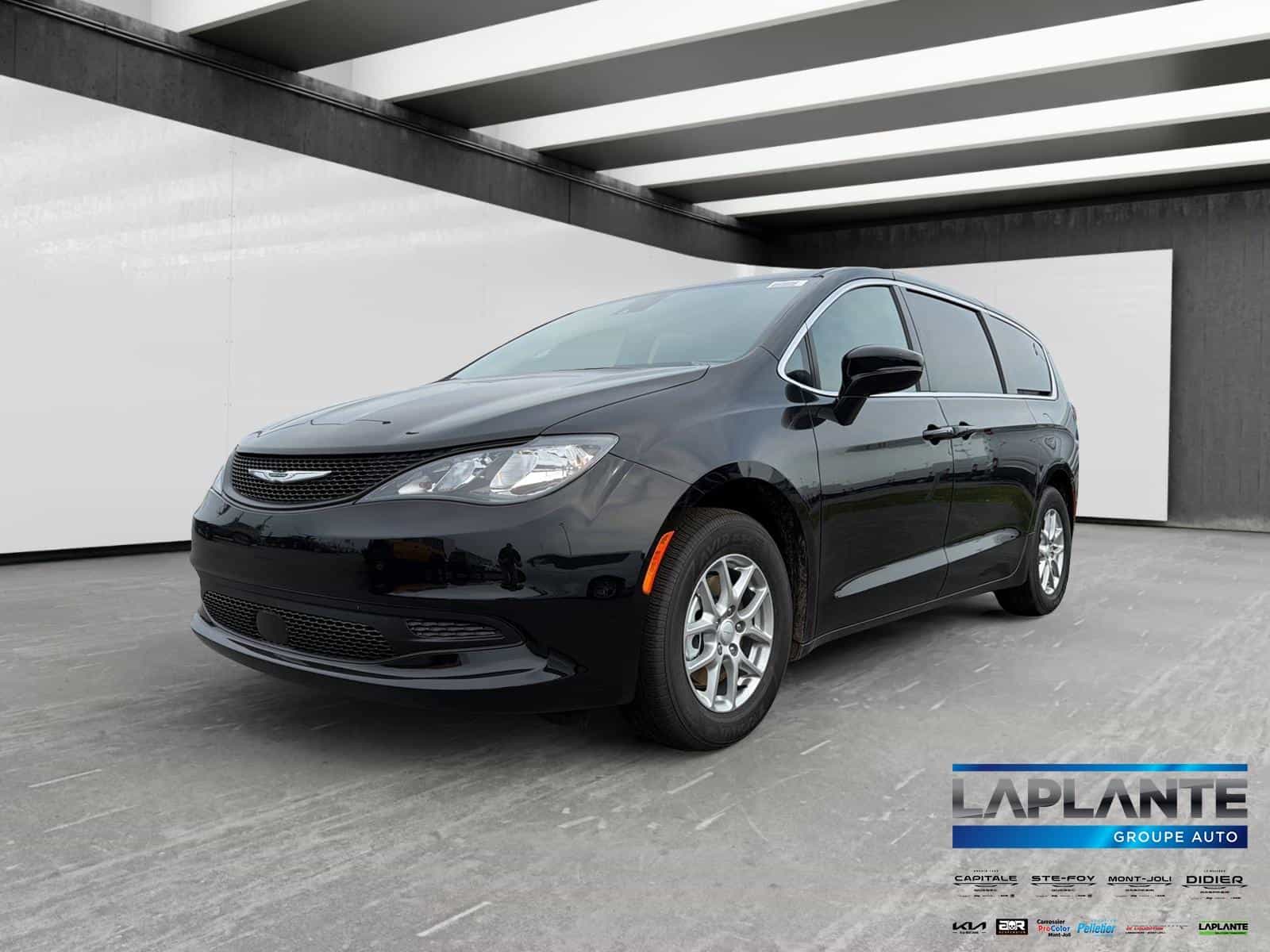 2027 Chrysler Grand Caravan SXT - Image 1