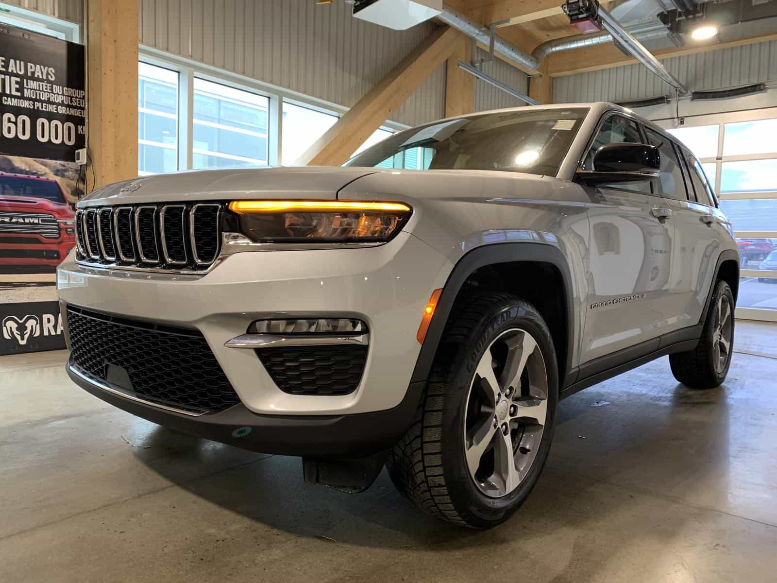 2024 Jeep Grand Cherokee Limited - Image 1