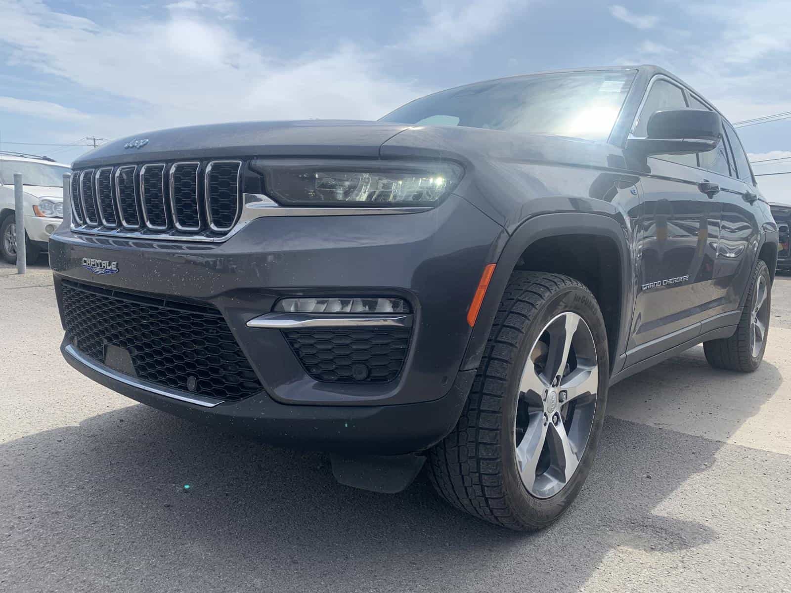 Image 1 Jeep Grand Cherokee Base 4XE 2022