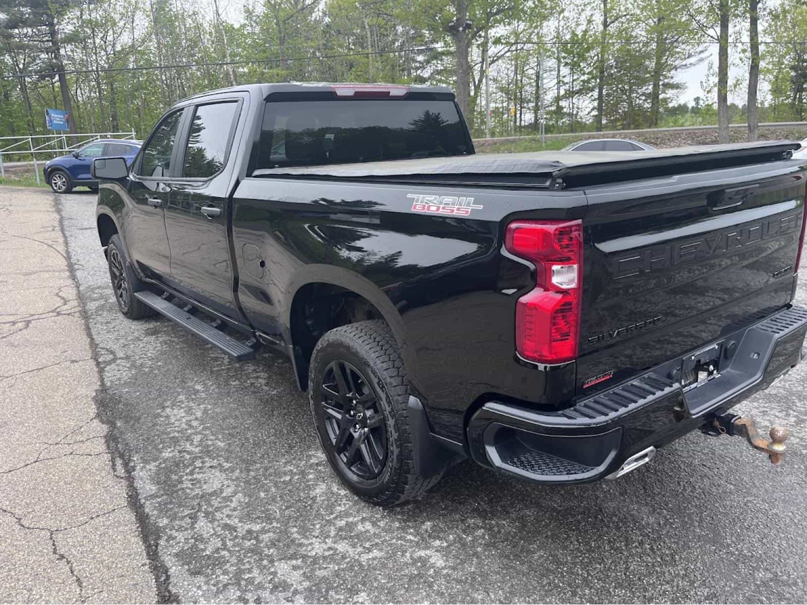 2024 Chevrolet Silverado 1500 Custom Trail Boss - Image 10