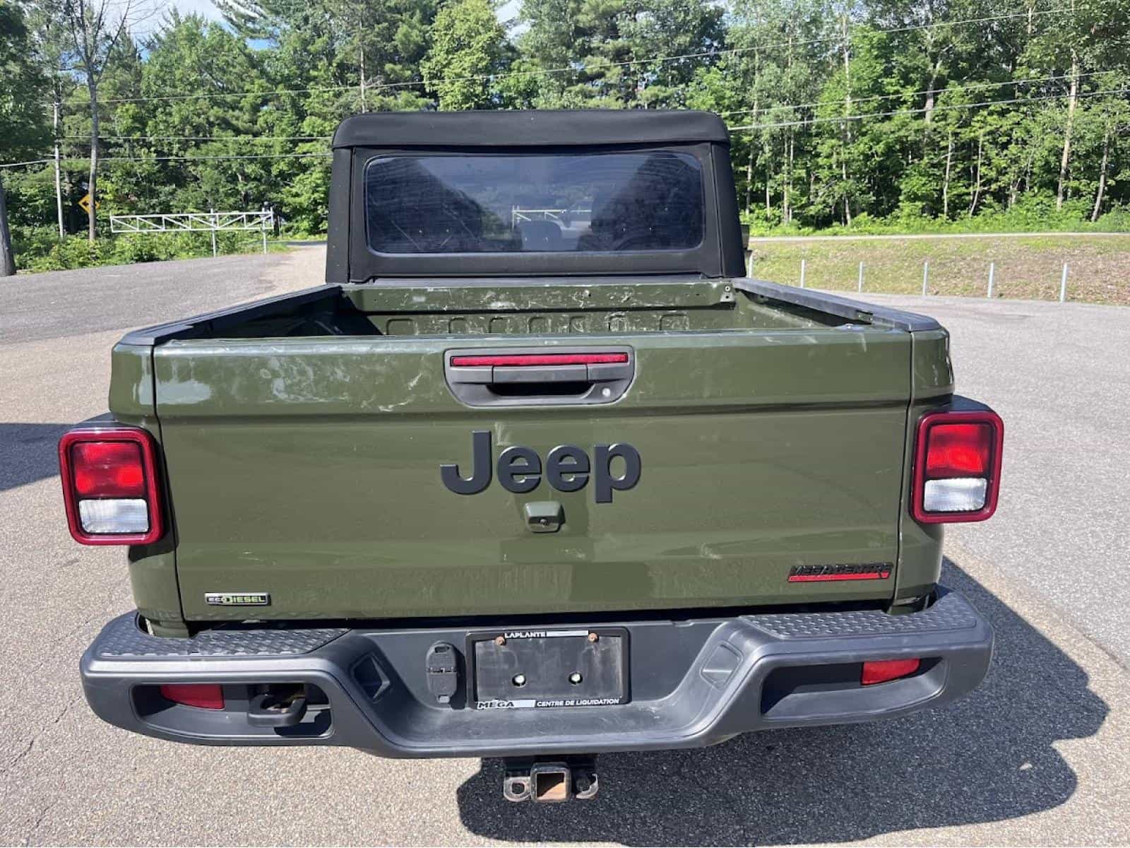 2022 Jeep Gladiator Sport Willy's - Image 8