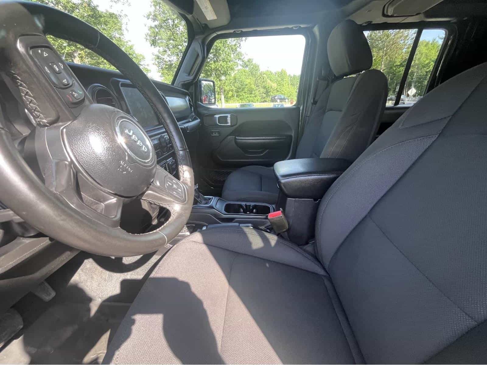 2022 Jeep Gladiator Sport Willy's - Image 17