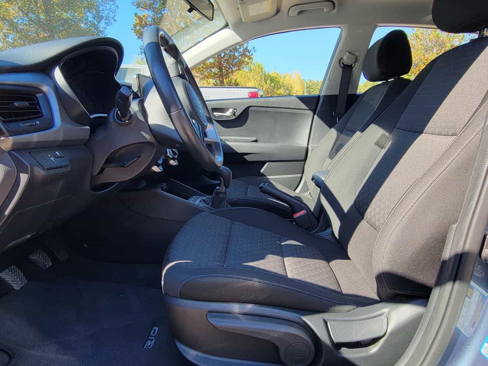 2023 Kia Rio S 5-door - Image 12