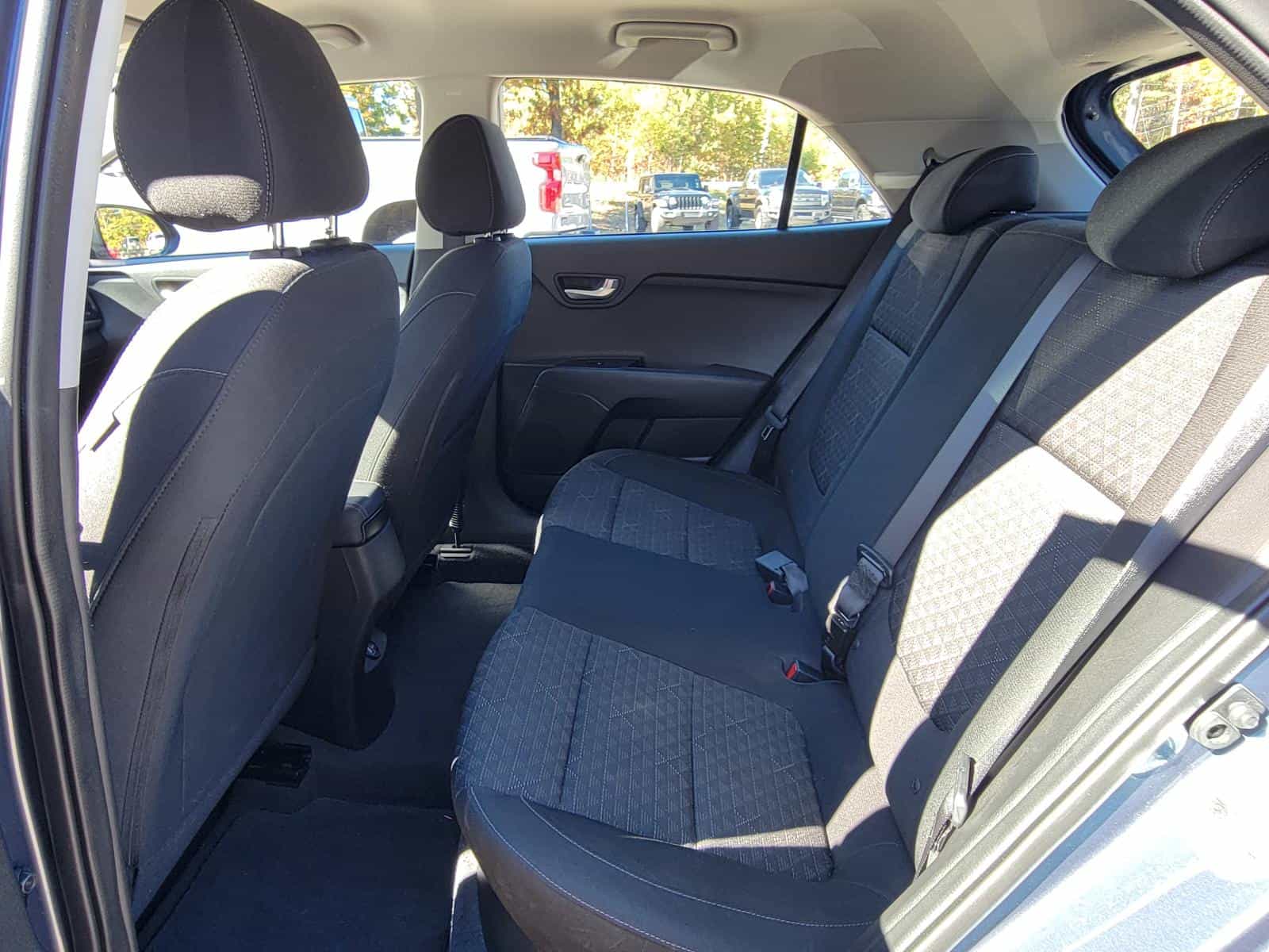 2023 Kia Rio S 5-door - Image 13