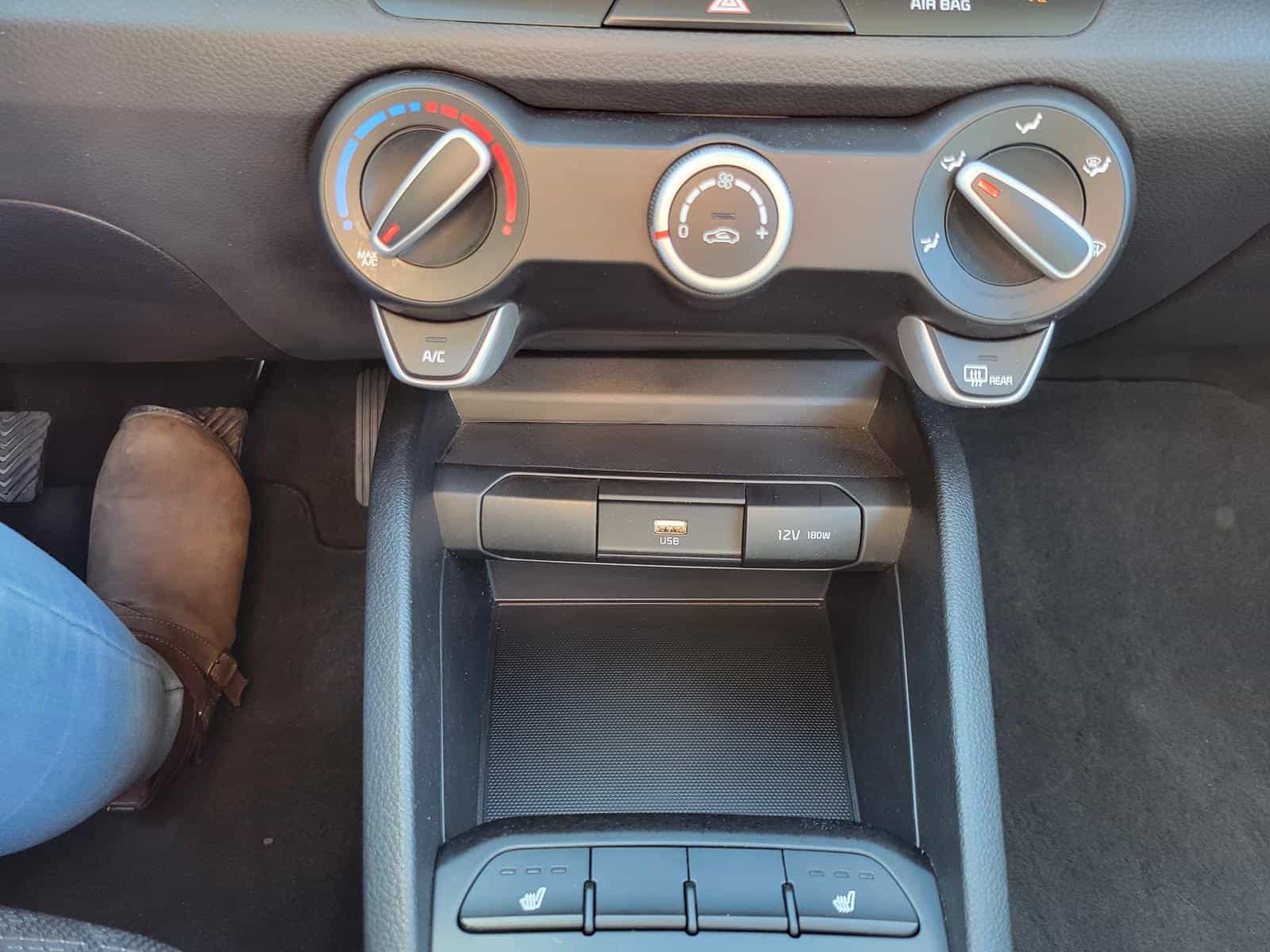 2023 Kia Rio S 5-door - Image 17