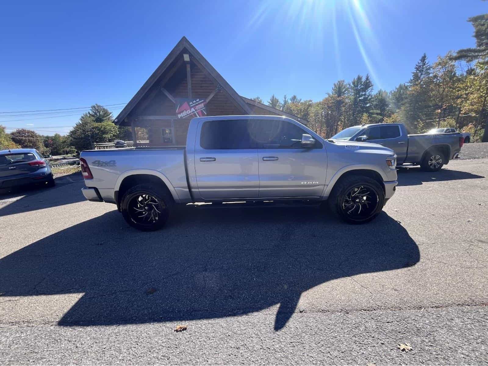 2019 RAM 1500 Big Horn/Lone Star Big Horn - Image 4