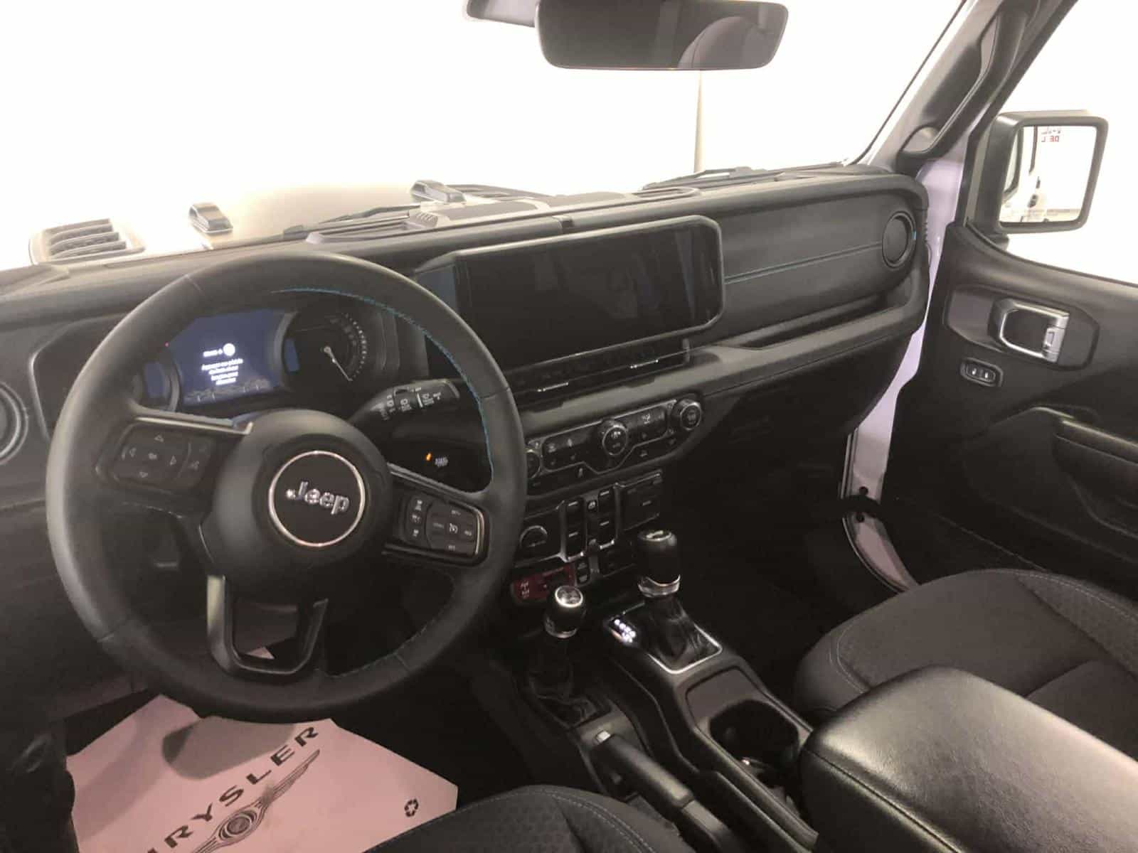 2024 Jeep Wrangler Rubicon 4XE - Image 9