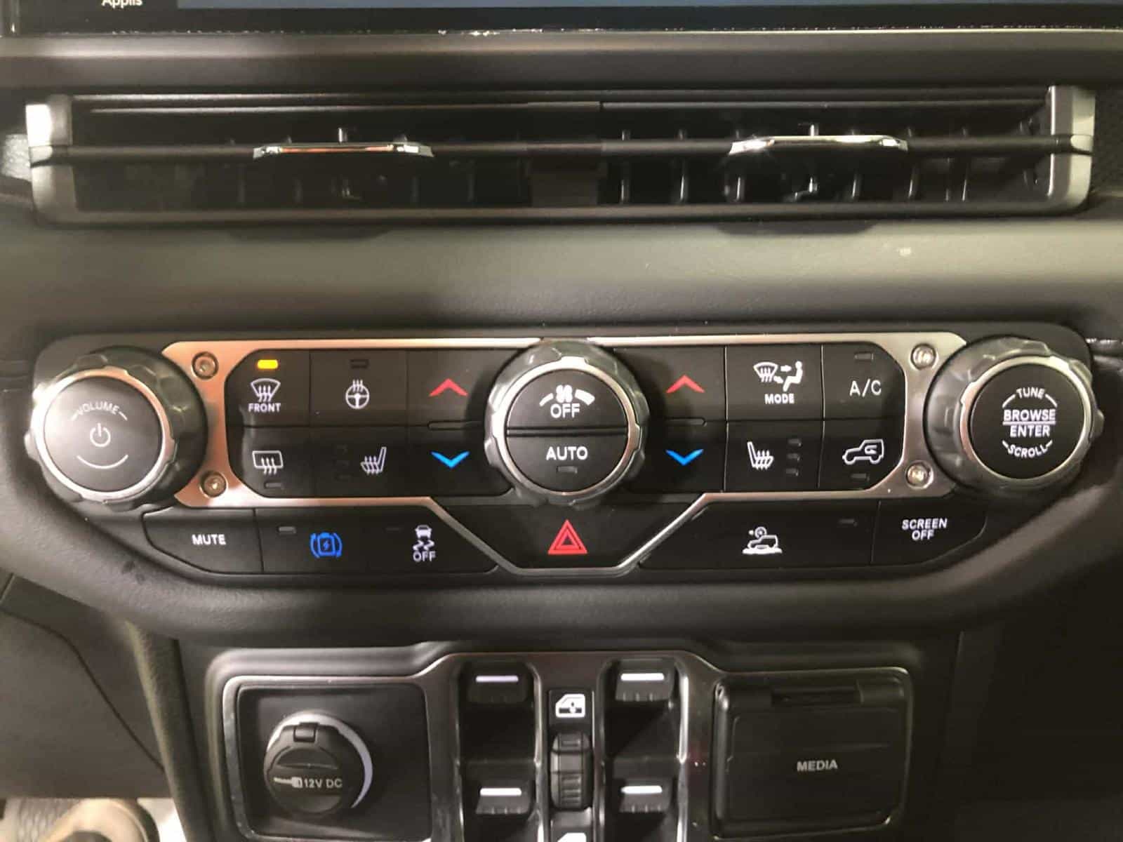 2024 Jeep Wrangler Rubicon 4XE - Image 14