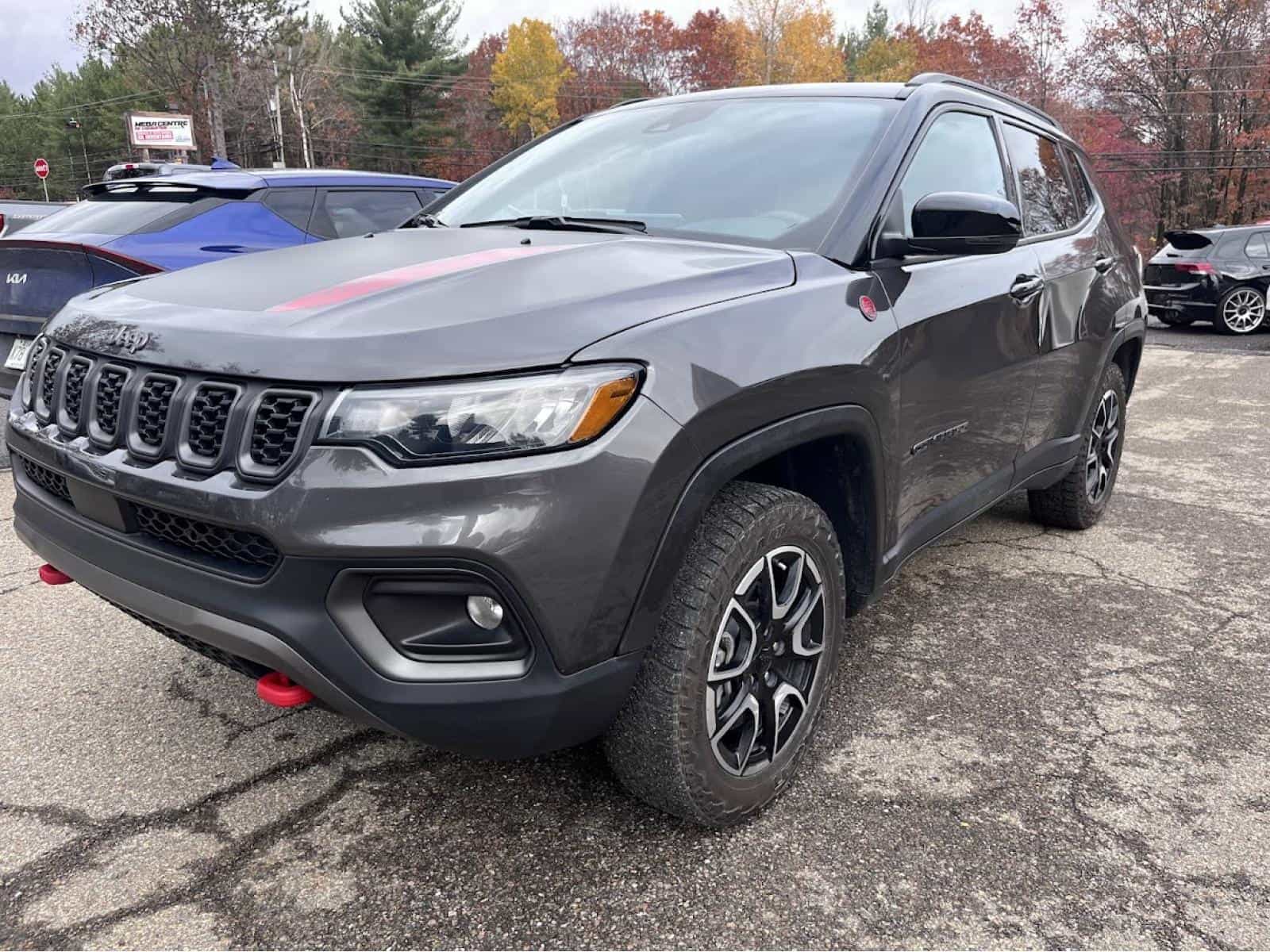 2024 Jeep Compass Trailhawk - Image 11