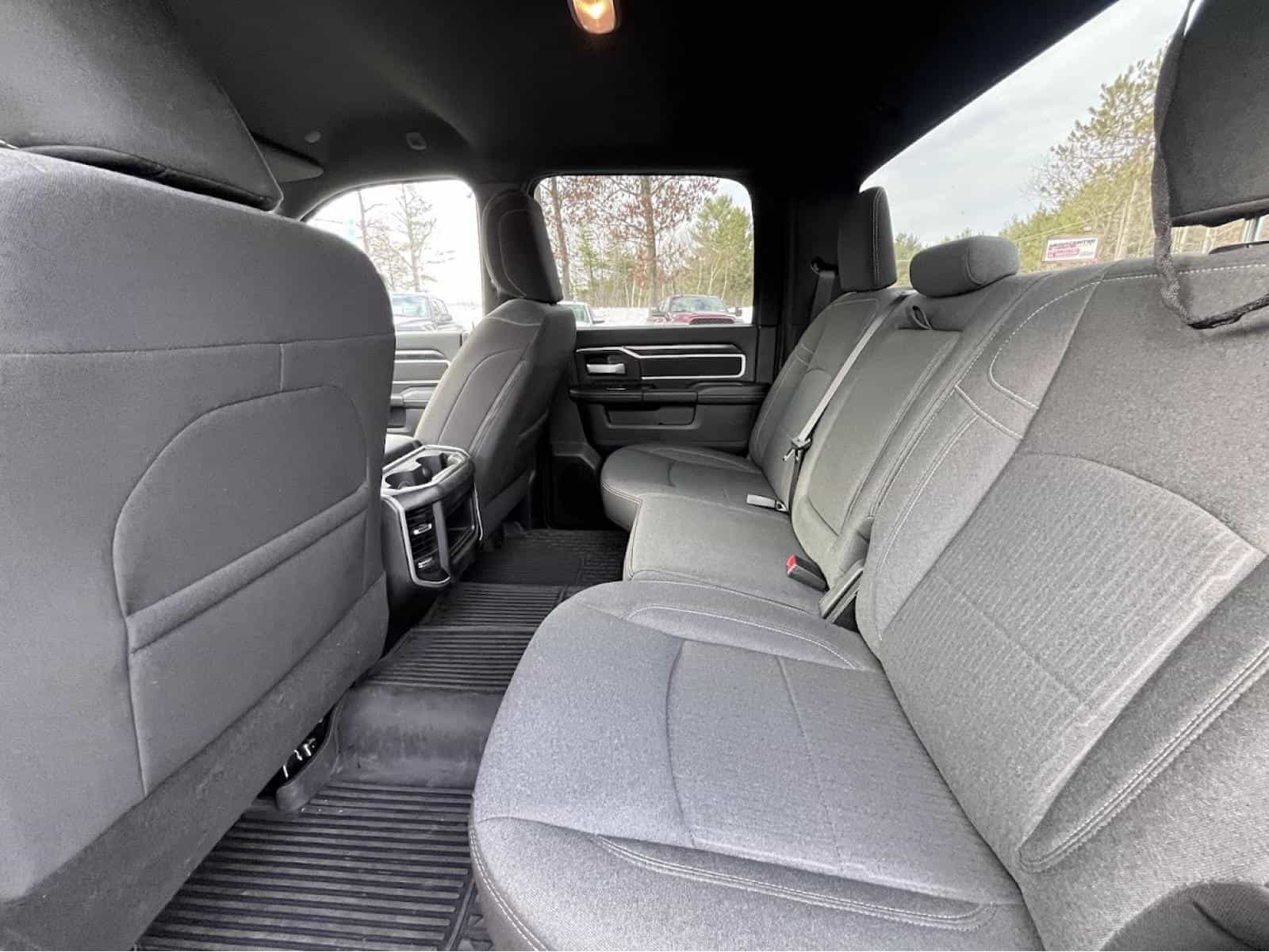 2024 RAM 3500 Big Horn Big Horn - Image 16