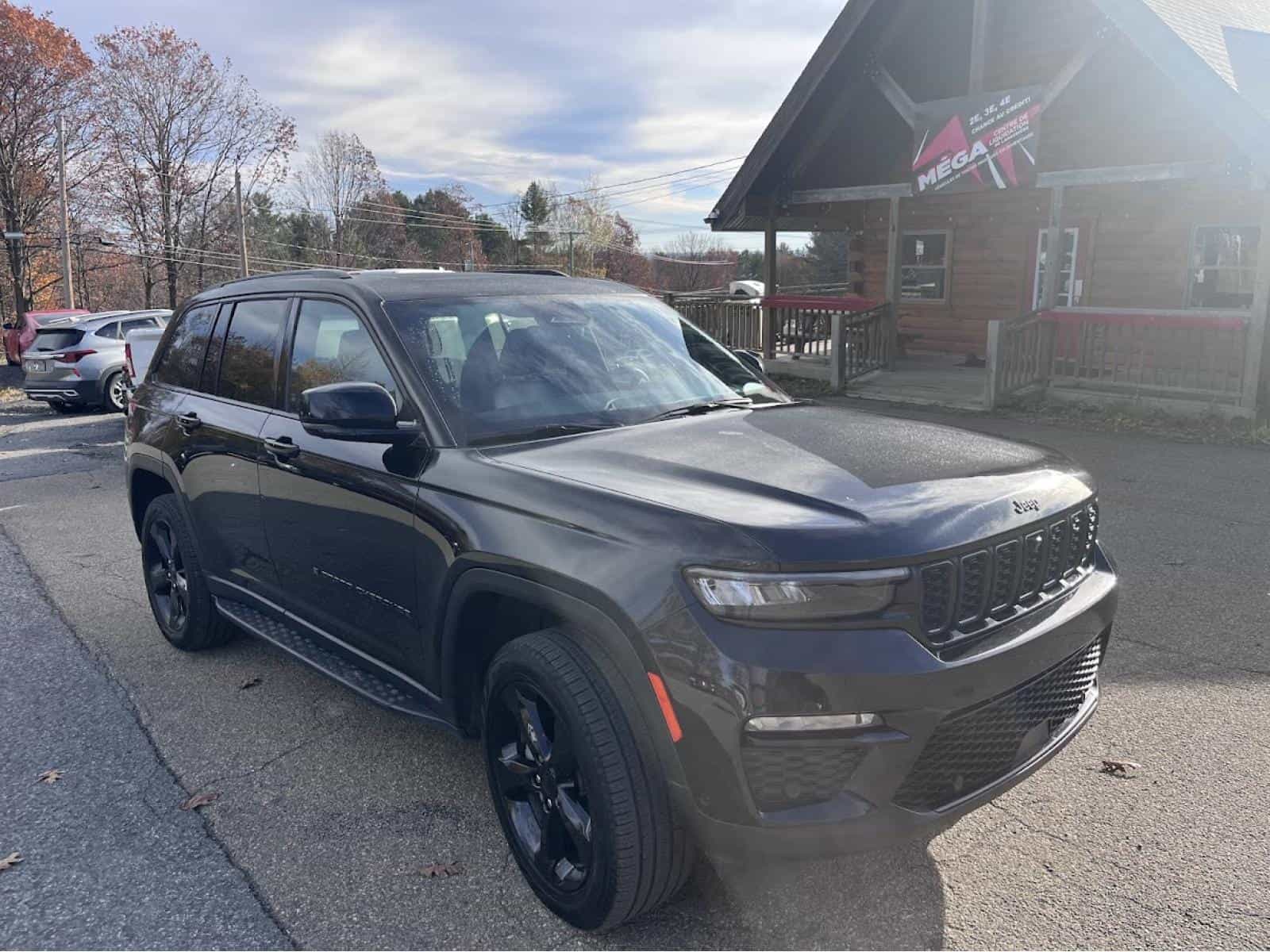 2024 Jeep G Cherokee Limited - Image 14